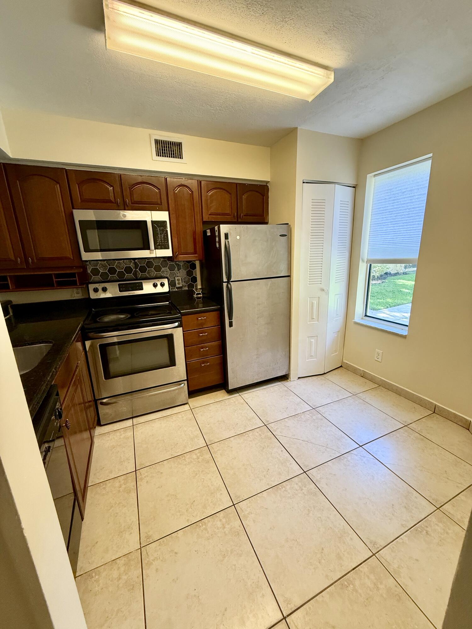 Foto de propiedad en 968 CORAL CLUB Drive 968, Coral Springs, FL 33071 Coral Springs con MLS# 