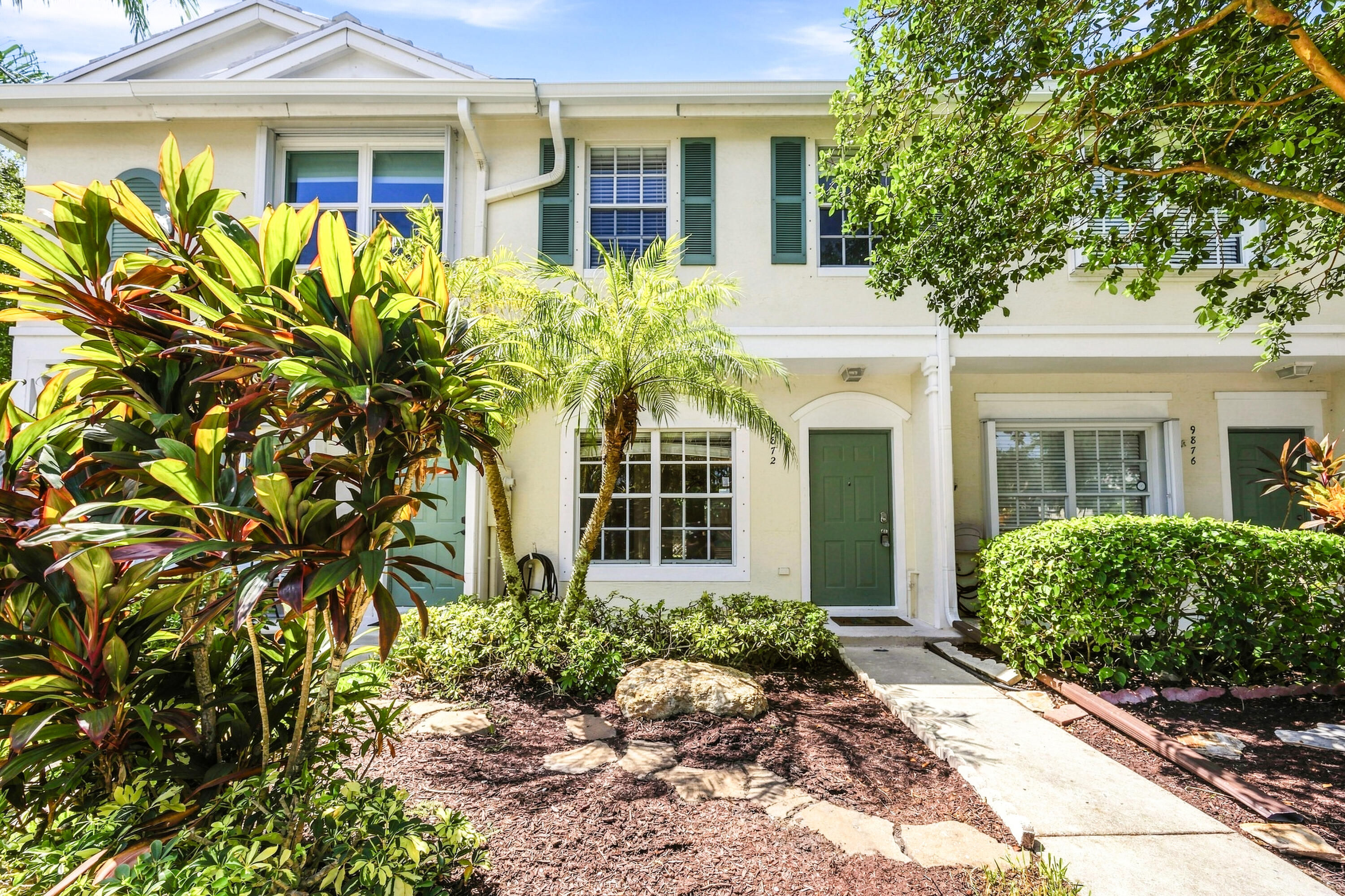 Foto de propiedad en 9872 NW 56th Place, Coral Springs, FL 33076 Coral Springs con MLS# 