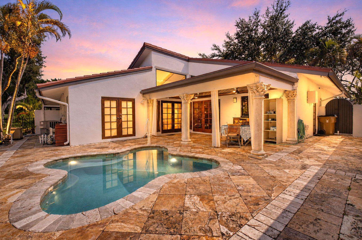 Foto de propiedad en 663 DEER CREEK HOLLOWS Circle, Deerfield Beach, FL 33442 Deerfield Beach con MLS# 
