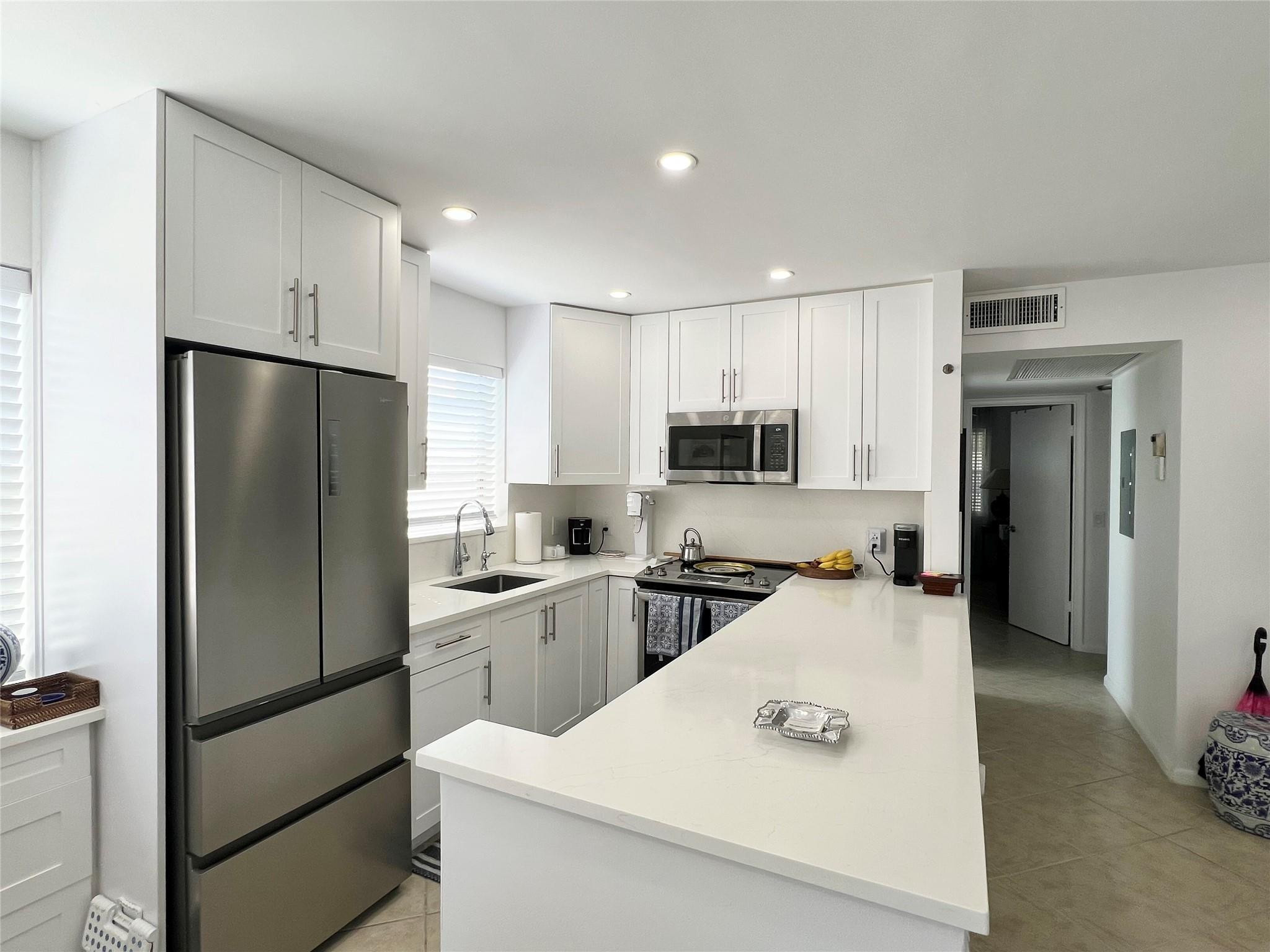 Foto de propiedad en 548 Durham S 548, Deerfield Beach, FL 33442 Deerfield Beach con MLS# 