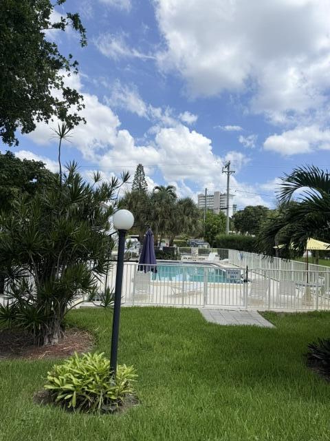 Foto de propiedad en 2060 NE 1ST Street 9, Deerfield Beach, FL 33441 Deerfield Beach con MLS# 