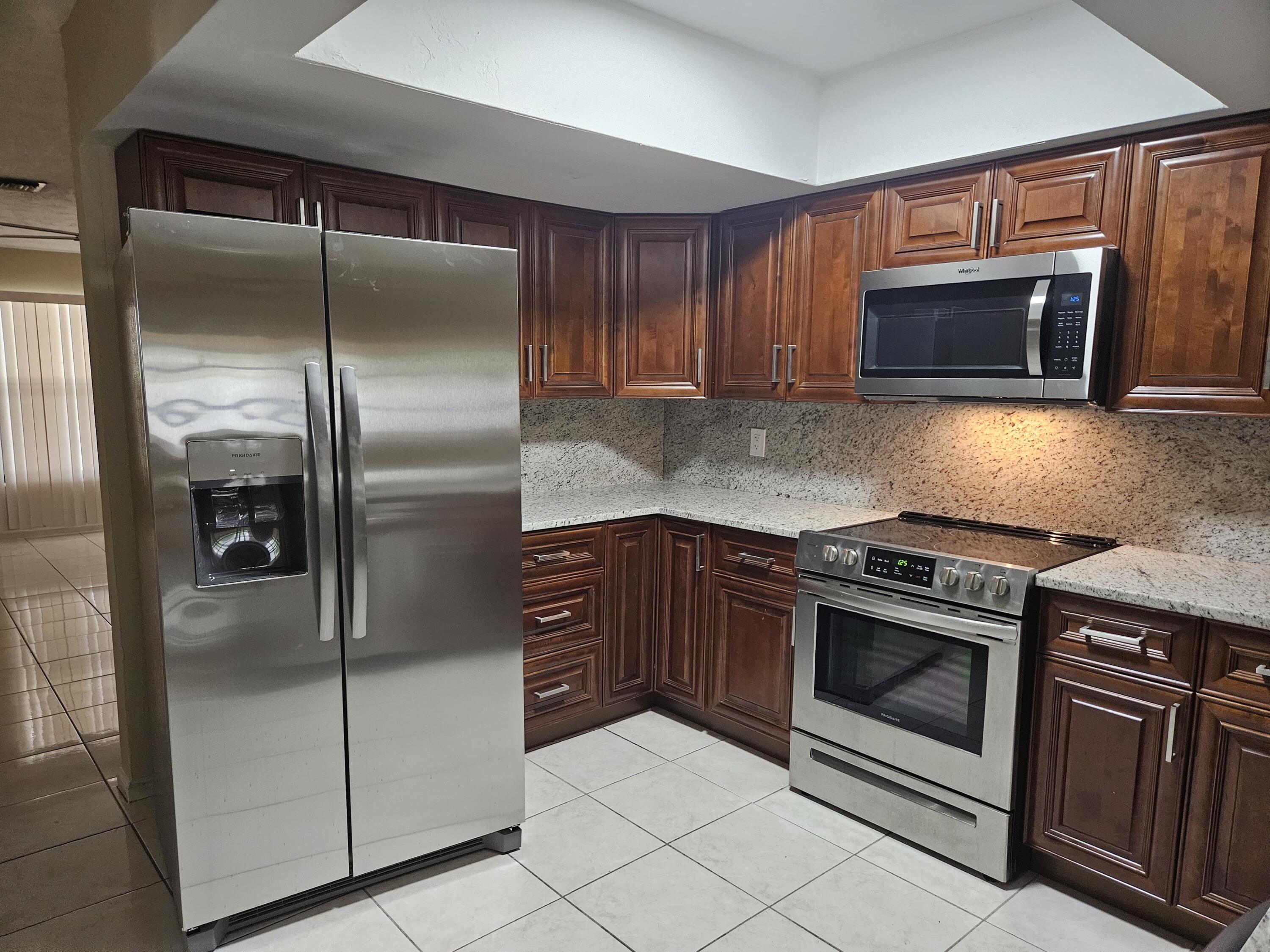 En Renta 7910 NW 70th Court, Tamarac, FL 33321, Tamarac, FL 33321