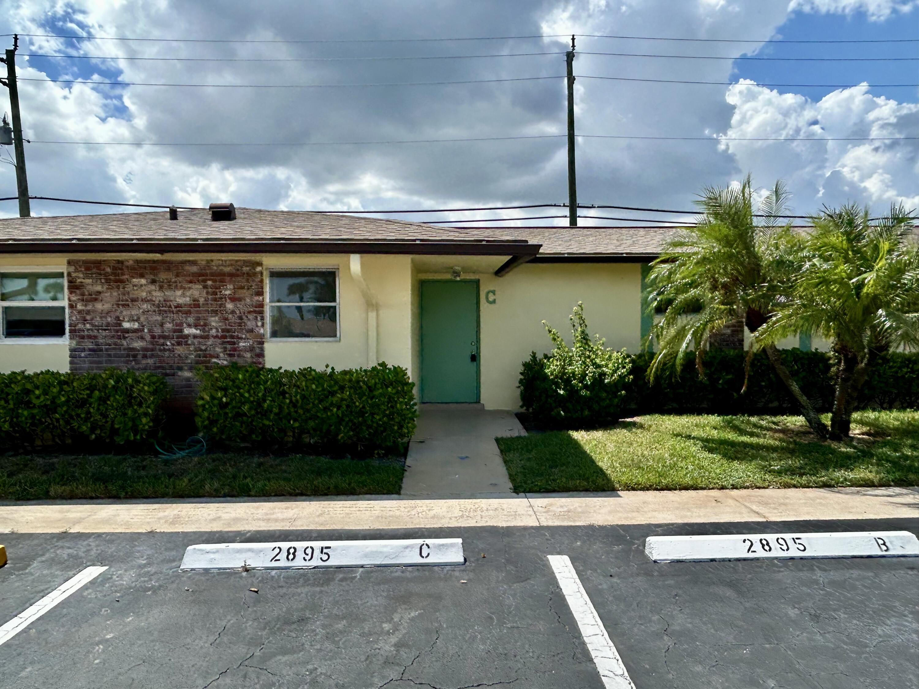 En Renta 2895 CROSLEY Drive W C, West Palm Beach, FL 33415, West Palm Beach, FL 33415