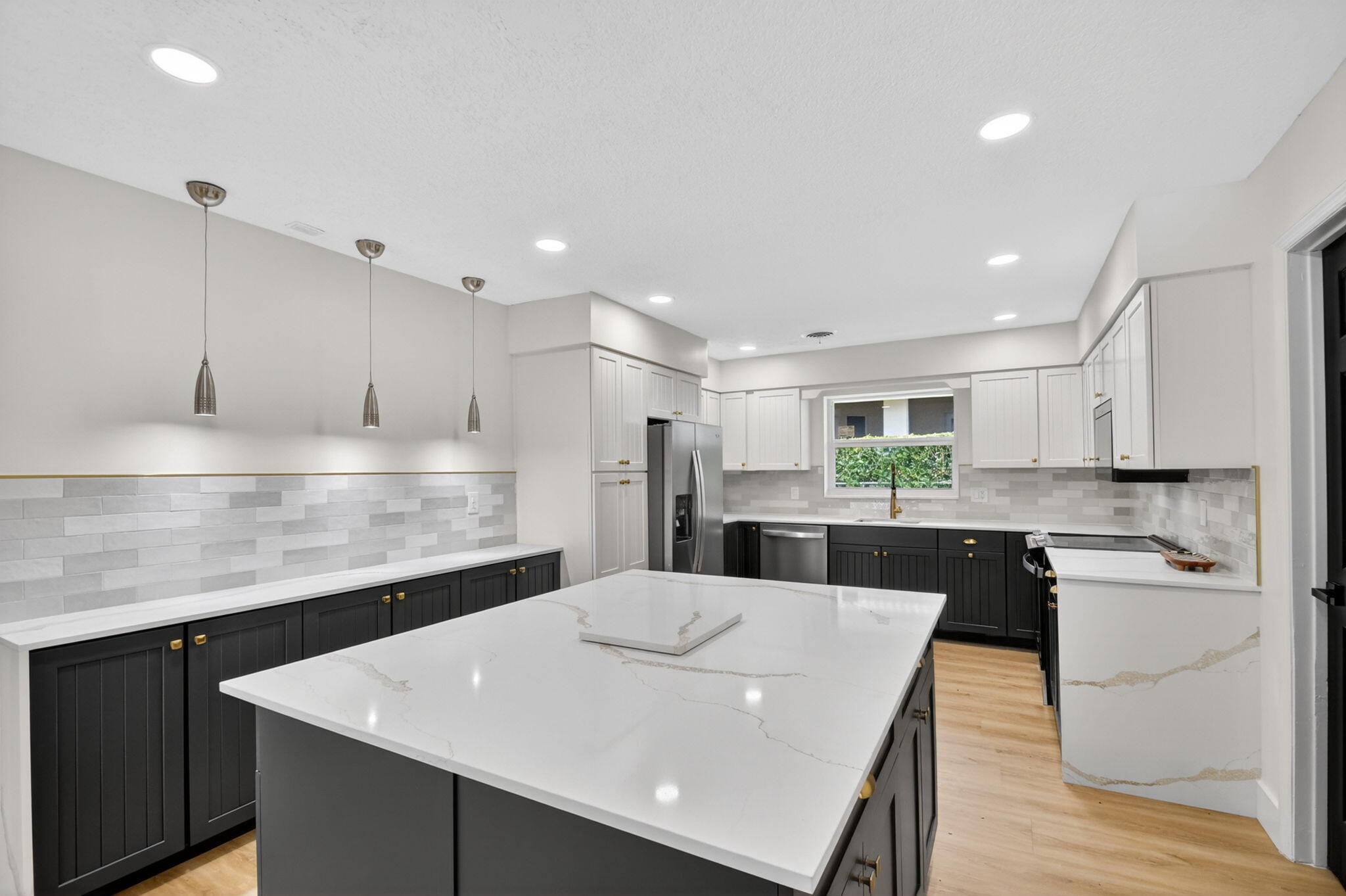 Foto de propiedad en 1221 Singer Drive, Singer Island, FL 33404 Singer Island con MLS# 