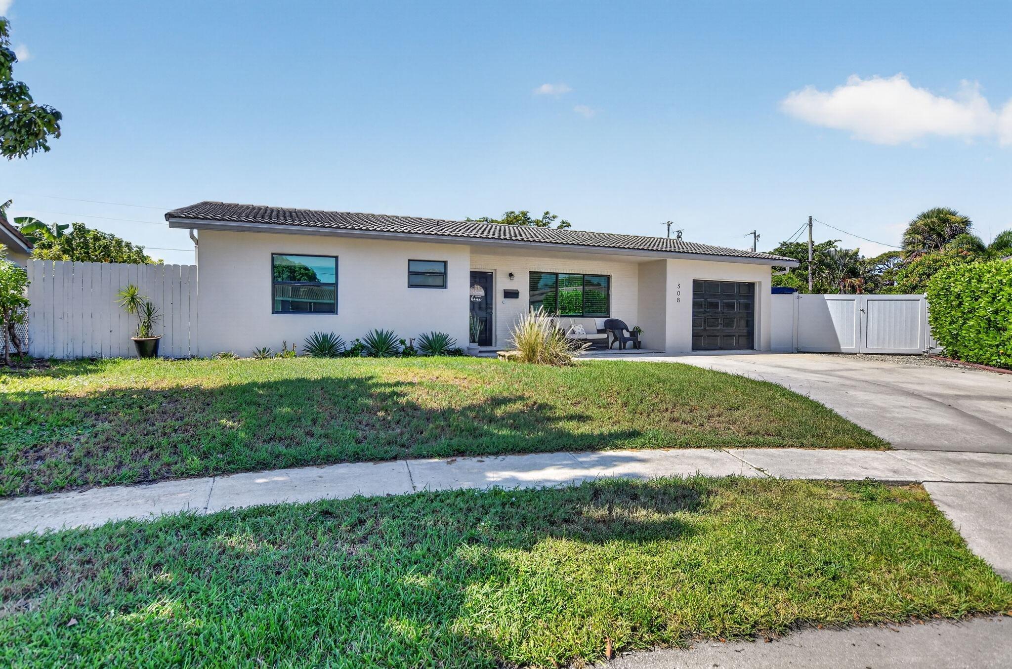 Foto de propiedad en 308 SE 2nd Street, Deerfield Beach, FL 33441 Deerfield Beach con MLS# 