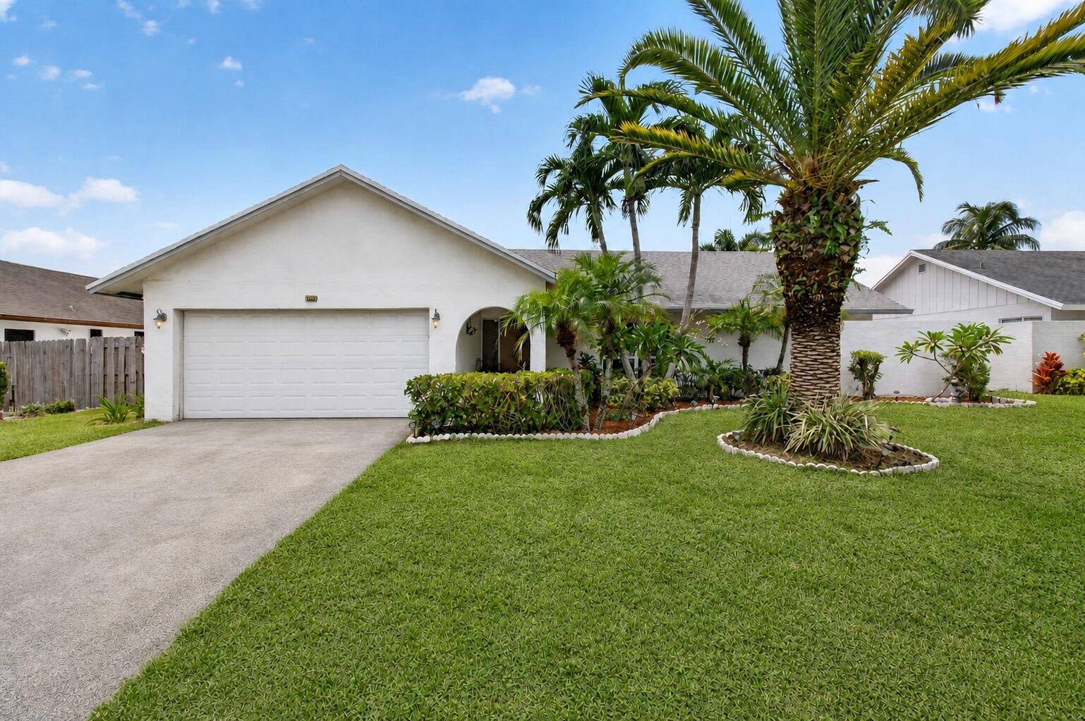 En Venta 586 NW 45TH Way, Delray Beach, FL 33445, Delray Beach, FL 33445