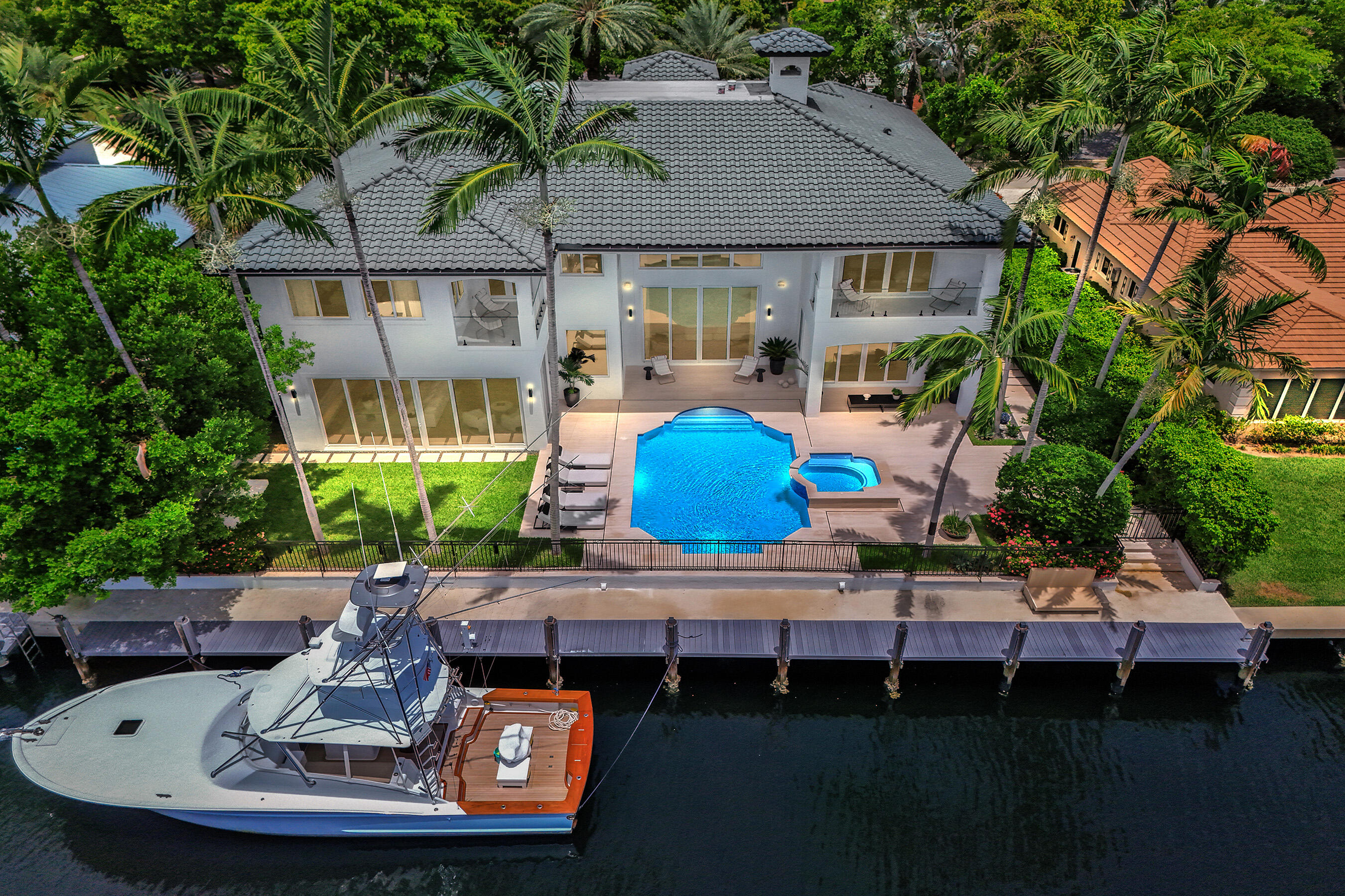 Foto de propiedad en 30 S COMPASS Drive, Fort Lauderdale, FL 33308 Fort Lauderdale con MLS# 
