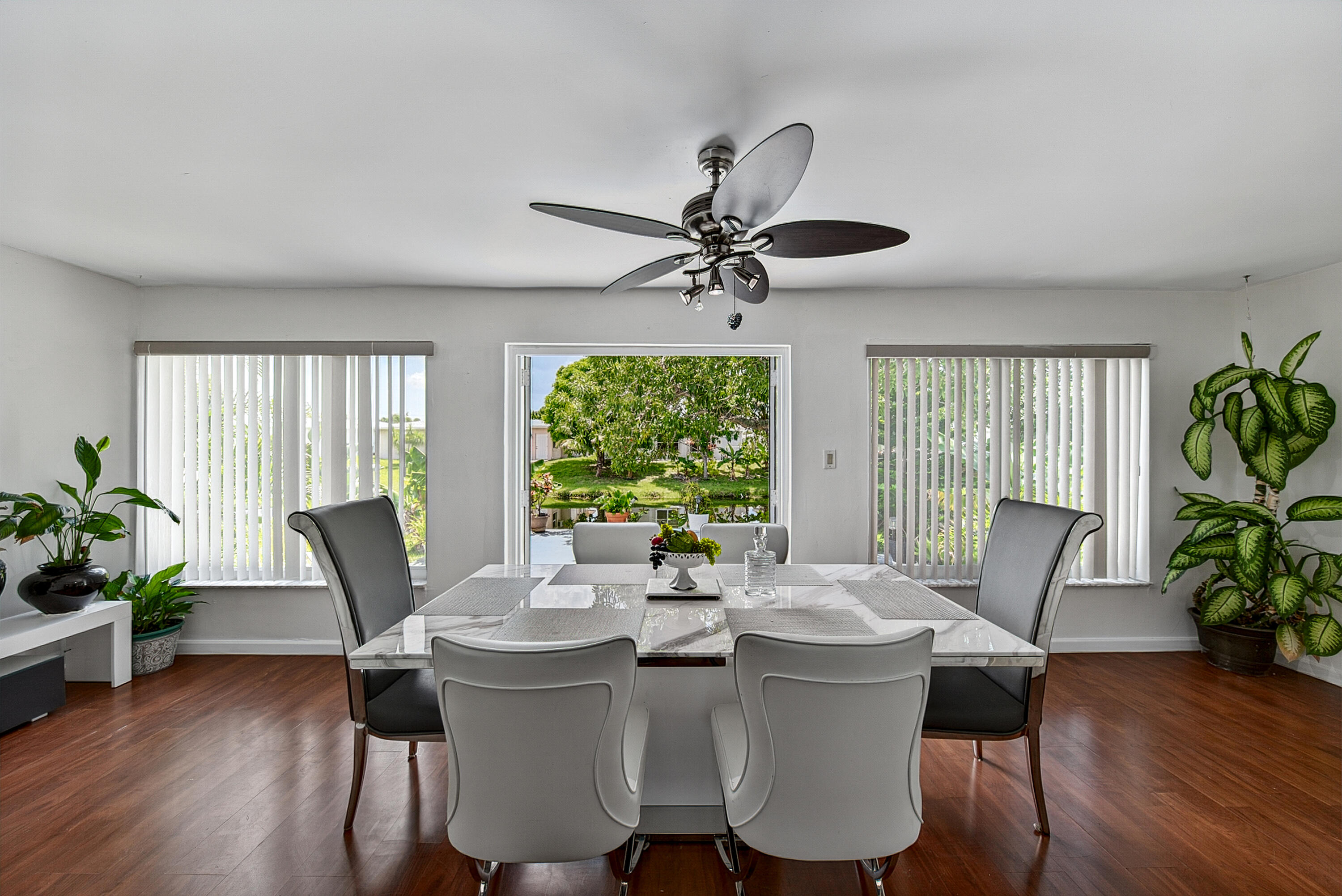Foto de propiedad en 7190 NW 10TH Court, Margate, FL 33063 Margate con MLS# 