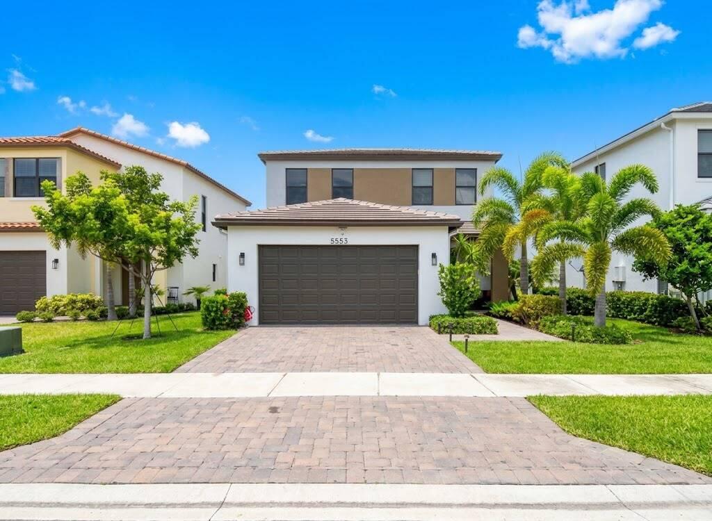 Foto de propiedad en 5553 Quiet Lake Place, Westlake, FL 33470 Westlake con MLS# 