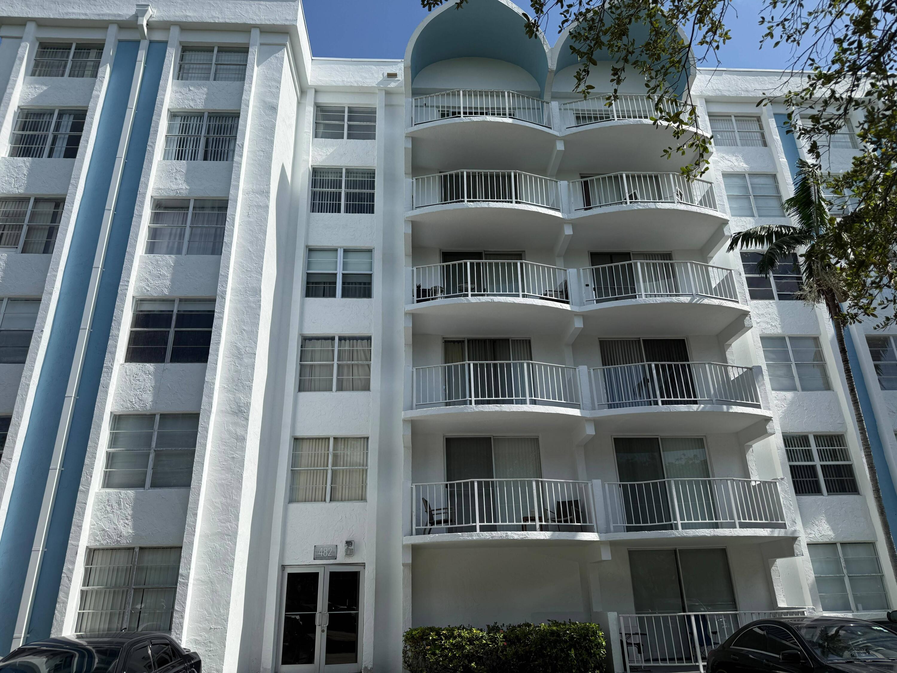 En Renta 482 NW 165TH ST Road A-301, Miami, FL 33169, Miami, FL 33169