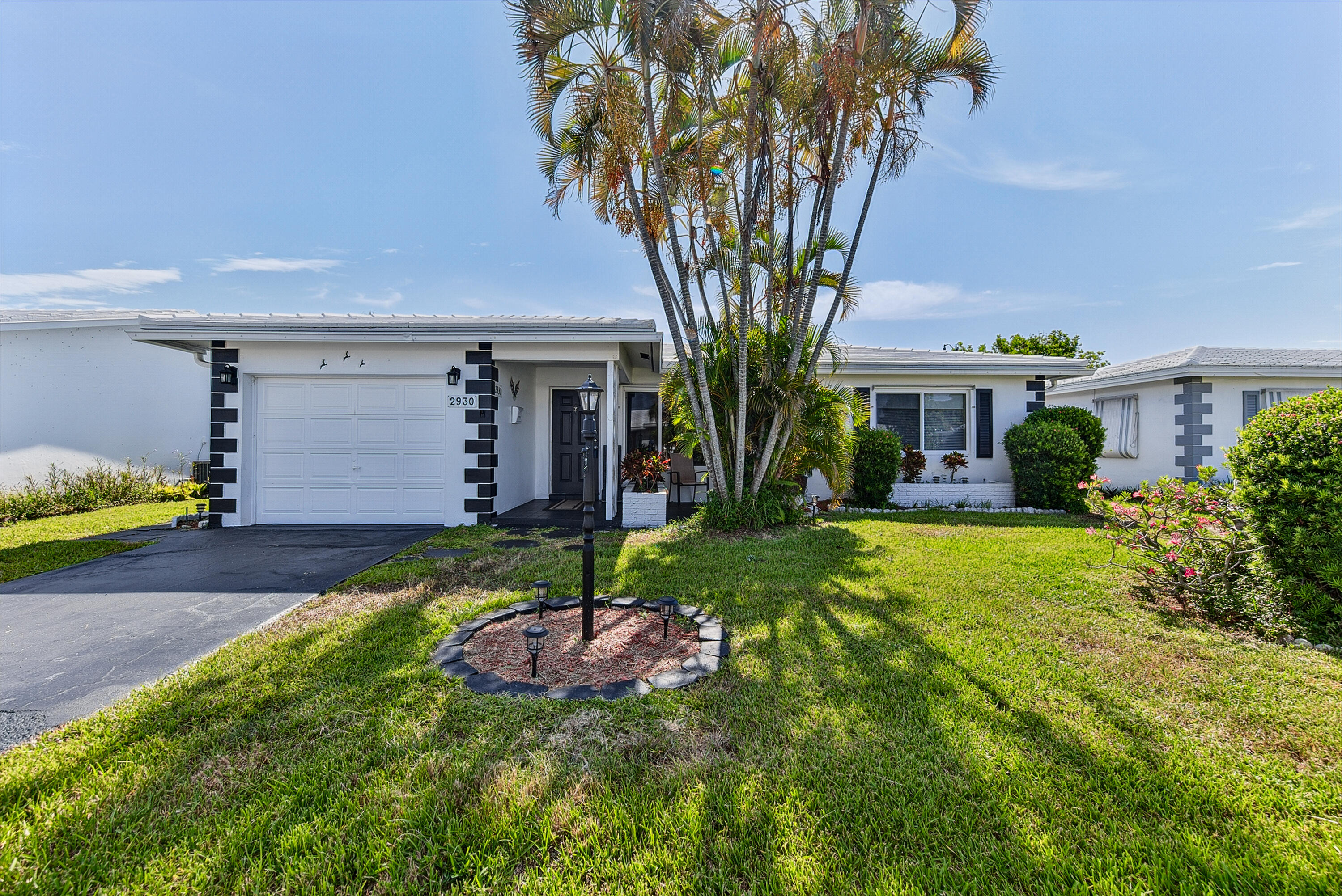 Foto de propiedad en 2930 NW 1st Drive, Pompano Beach, FL 33064 Pompano Beach con MLS# 