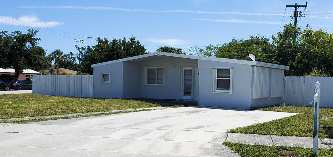 Foto de propiedad en 4398 NE 15TH Terrace, Pompano Beach, FL 33064 Pompano Beach con MLS# 