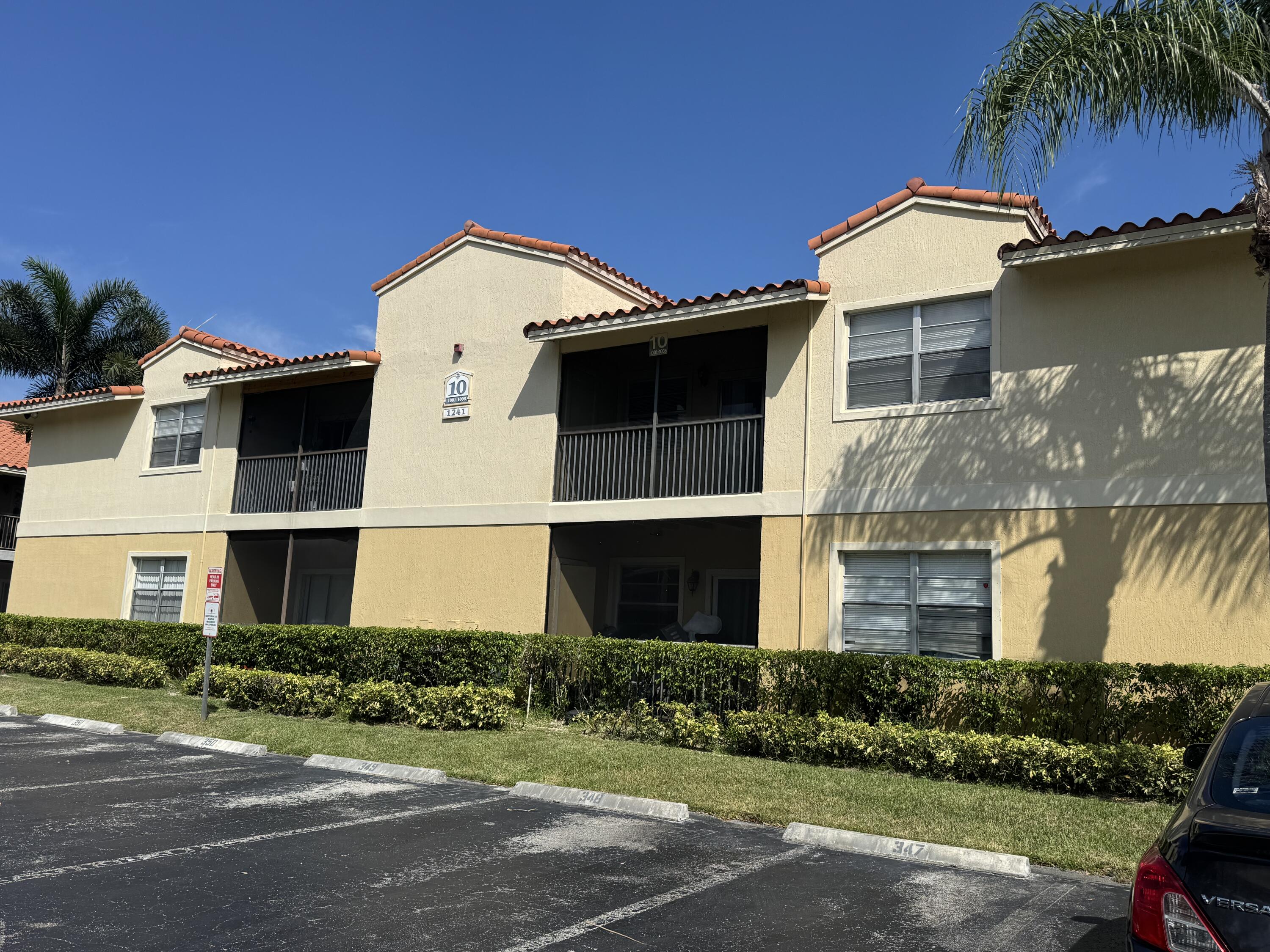Foto de propiedad en 1241 SW 46th Avenue 1008, Pompano Beach, FL 33069 Pompano Beach con MLS# 