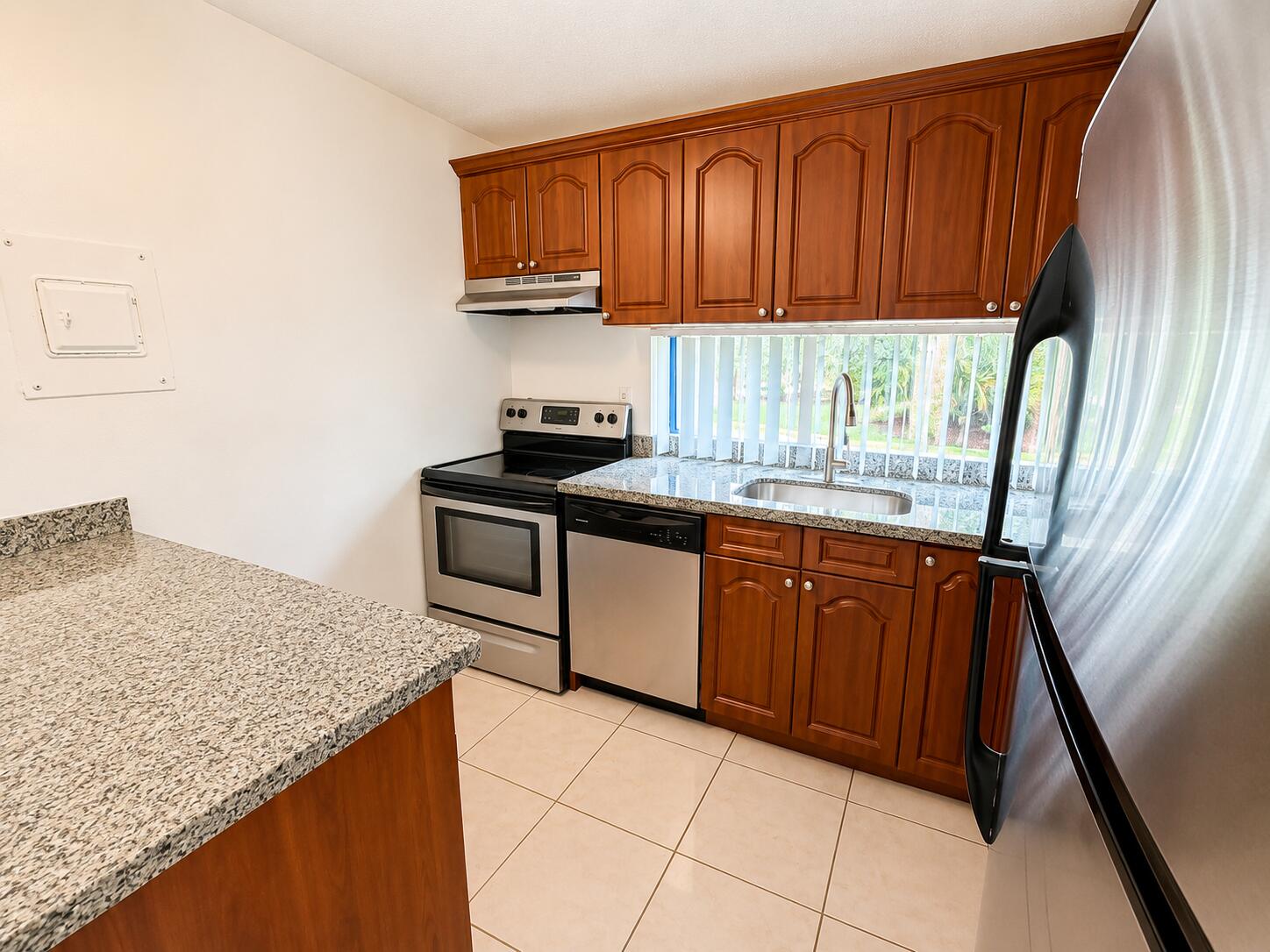 Foto de propiedad en 17021 N Bay Road 126, Sunny Isles Beach, FL 33160 Sunny Isles Beach con MLS# 