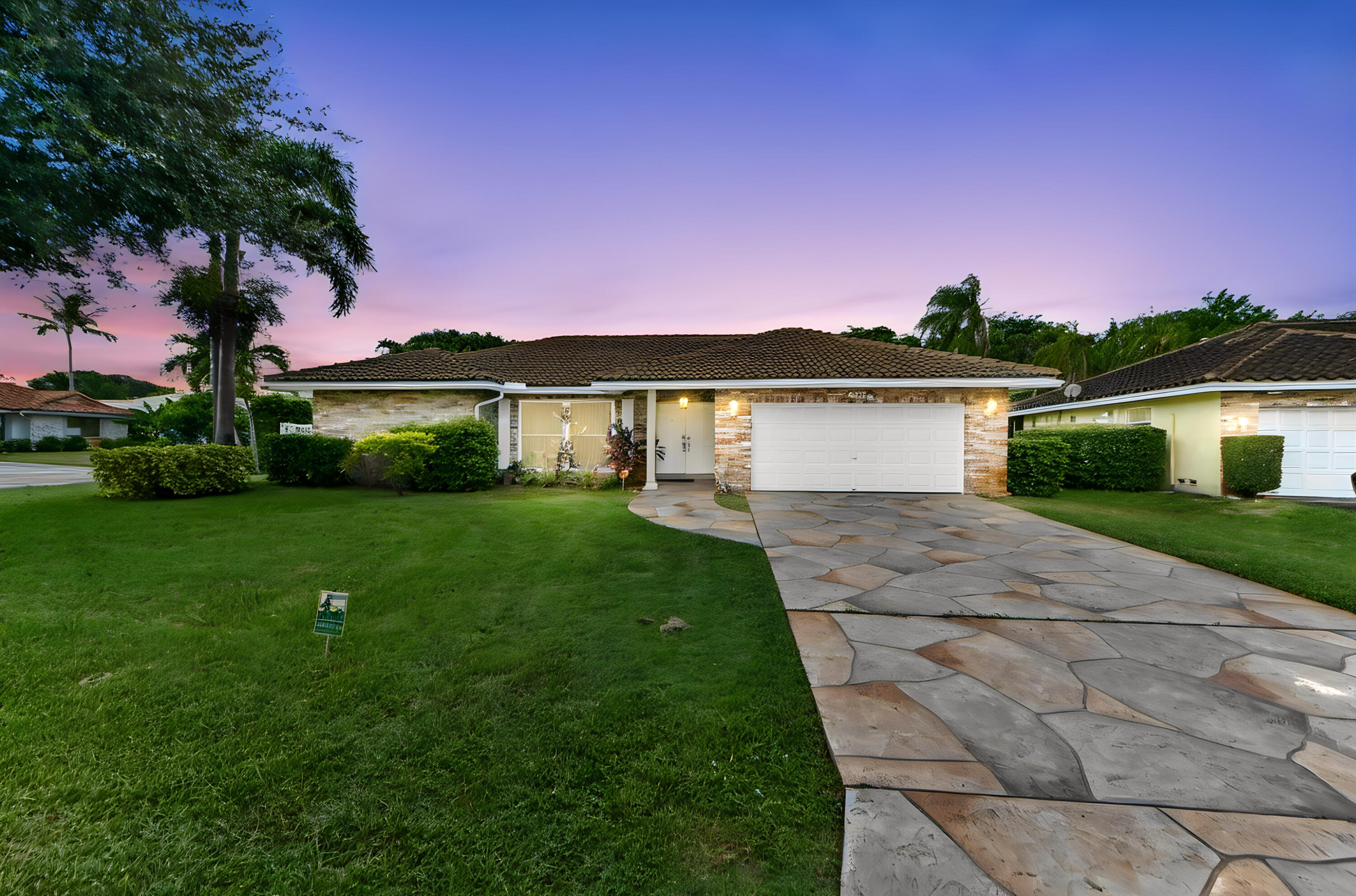Foto de propiedad en 7123 NW 42nd Court, Coral Springs, FL 33065 Coral Springs con MLS# 