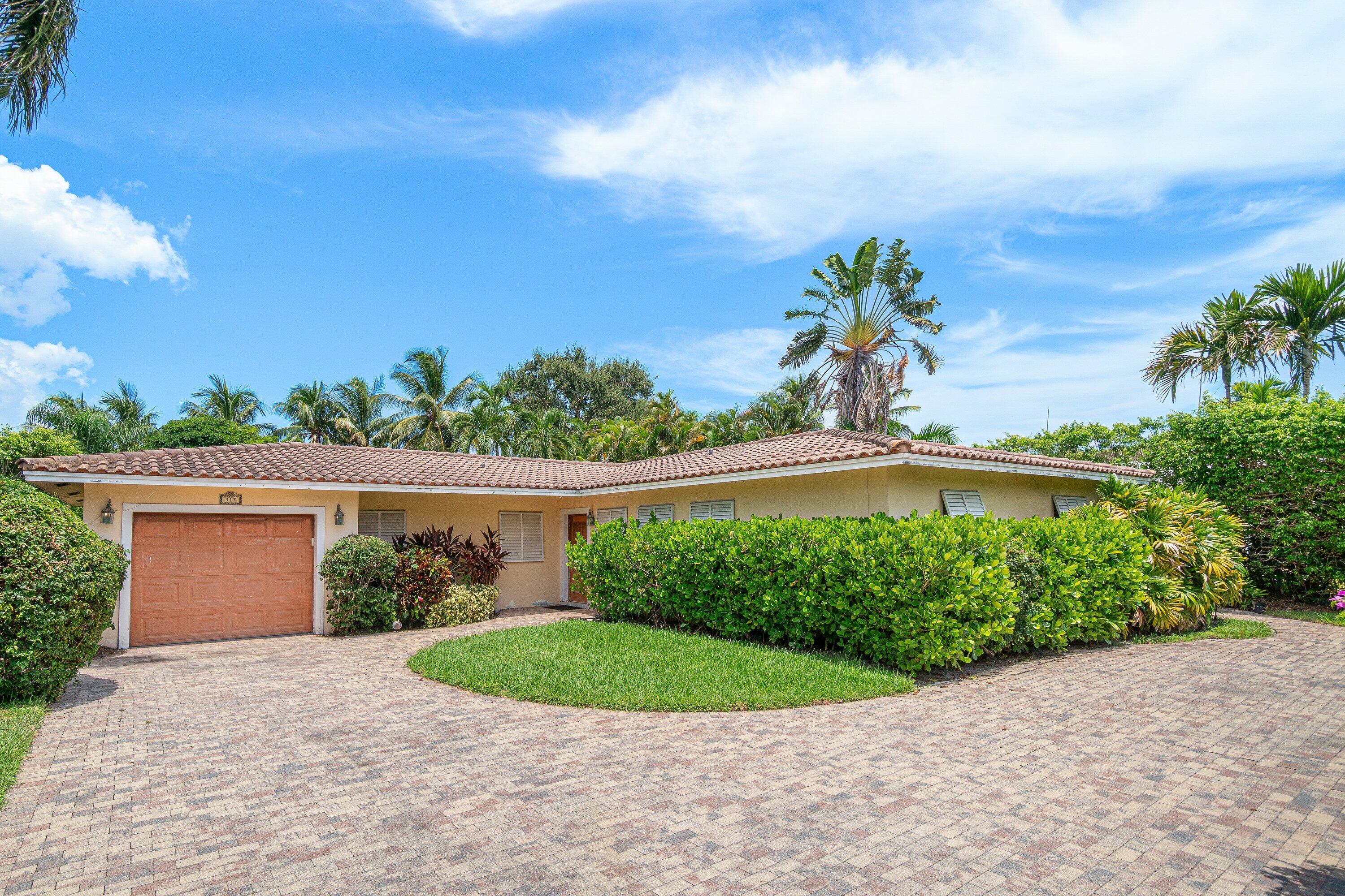 Foto de propiedad en 317 NE 2ND Street, Boca Raton, FL 33432 Boca Raton con MLS# 
