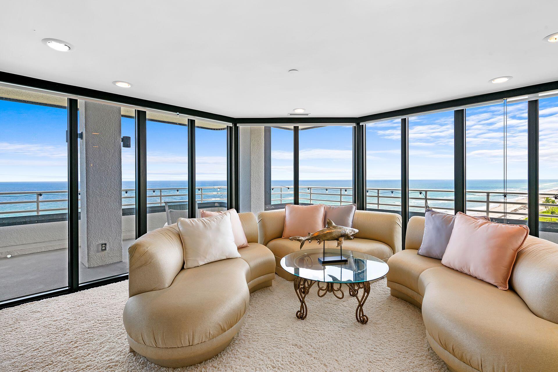 Foto de propiedad en 2901 S Ocean Boulevard 1, Highland Beach, FL 33487 Highland Beach con MLS# 