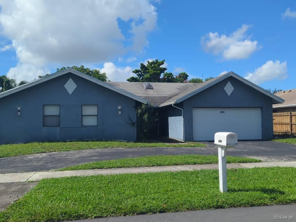Foto de propiedad en 8250 NW 52ND Street, Lauderhill, FL 33351 Lauderhill con MLS# 