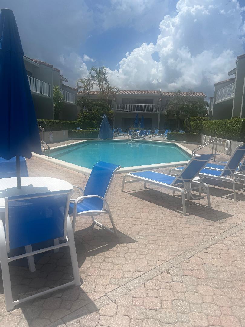 Foto de propiedad en 2301 S OCEAN Boulevard 5-B, Boca Raton, FL 33432 Boca Raton con MLS# 