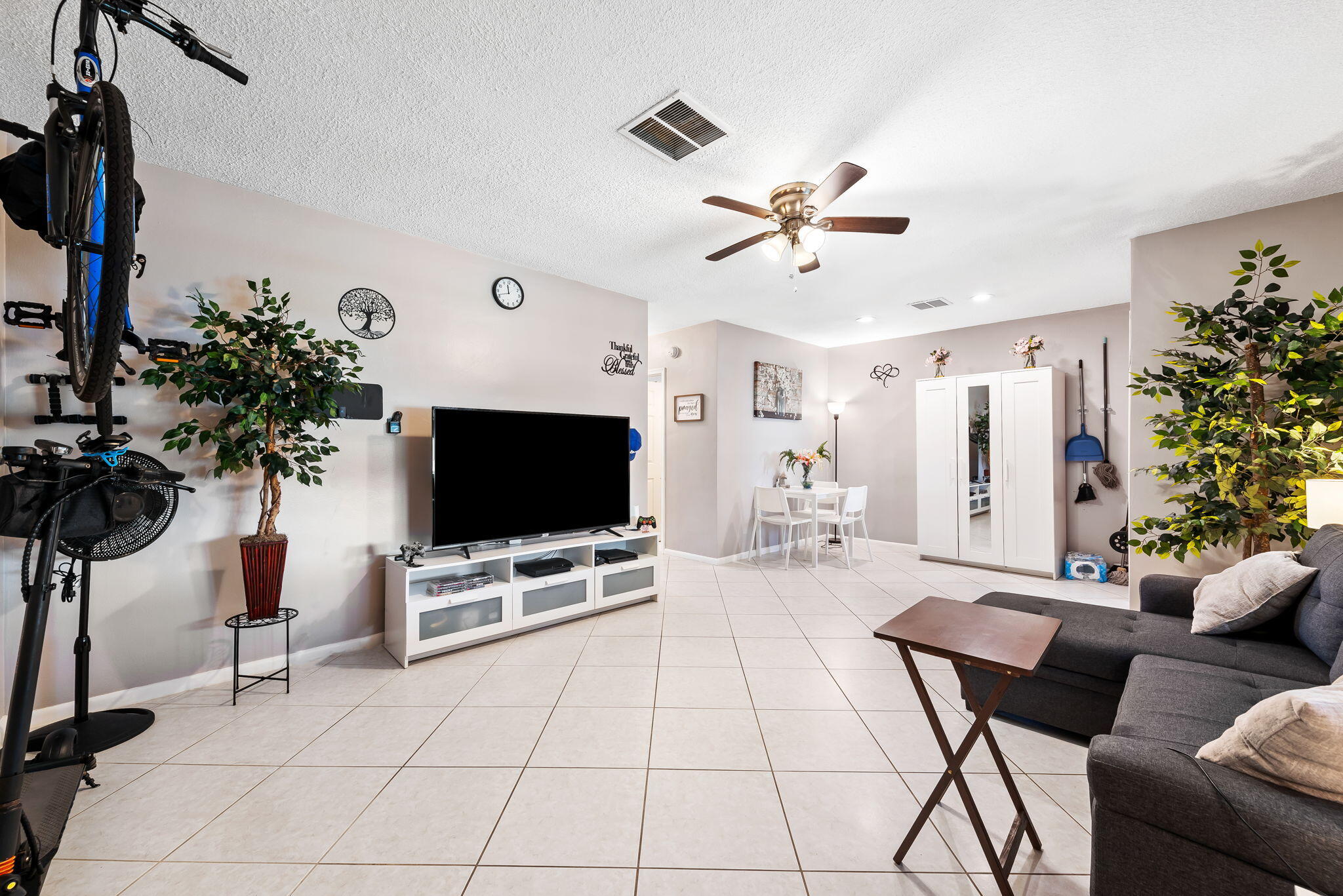En Renta 2100 NE 38TH Street 205, Lighthouse Point, FL 33064, Lighthouse Point, FL 33064