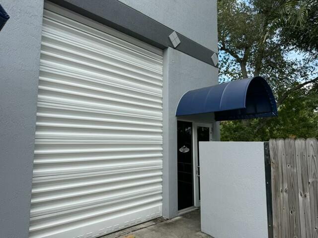 Foto de propiedad en 3000 RAVENSWOOD Road 6A, Dania Beach, FL Dania Beach con MLS# 