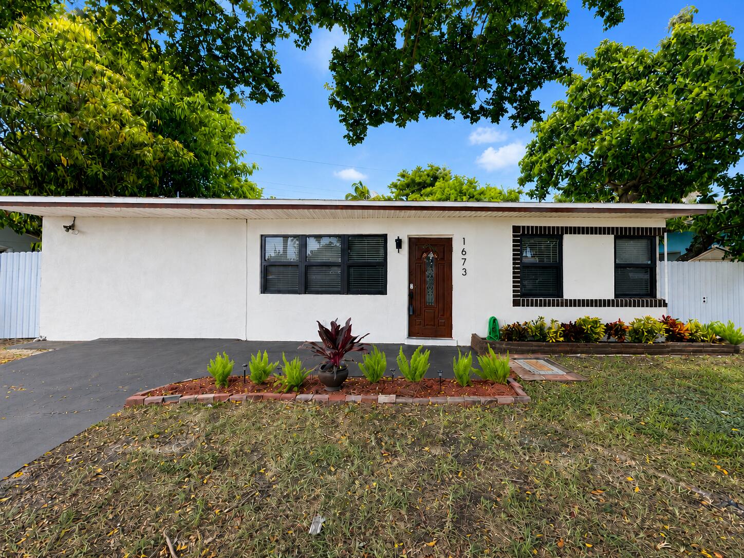 Foto de propiedad en 1673 NE 31st Street, Pompano Beach, FL 33064 Pompano Beach con MLS# 
