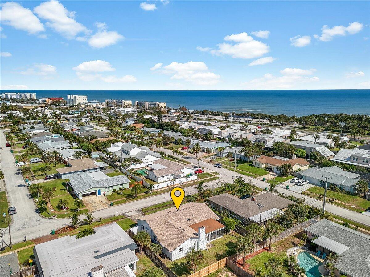 Foto de propiedad en 115 ELM Avenue, Satellite Beach, FL 32937 Satellite Beach con MLS# 