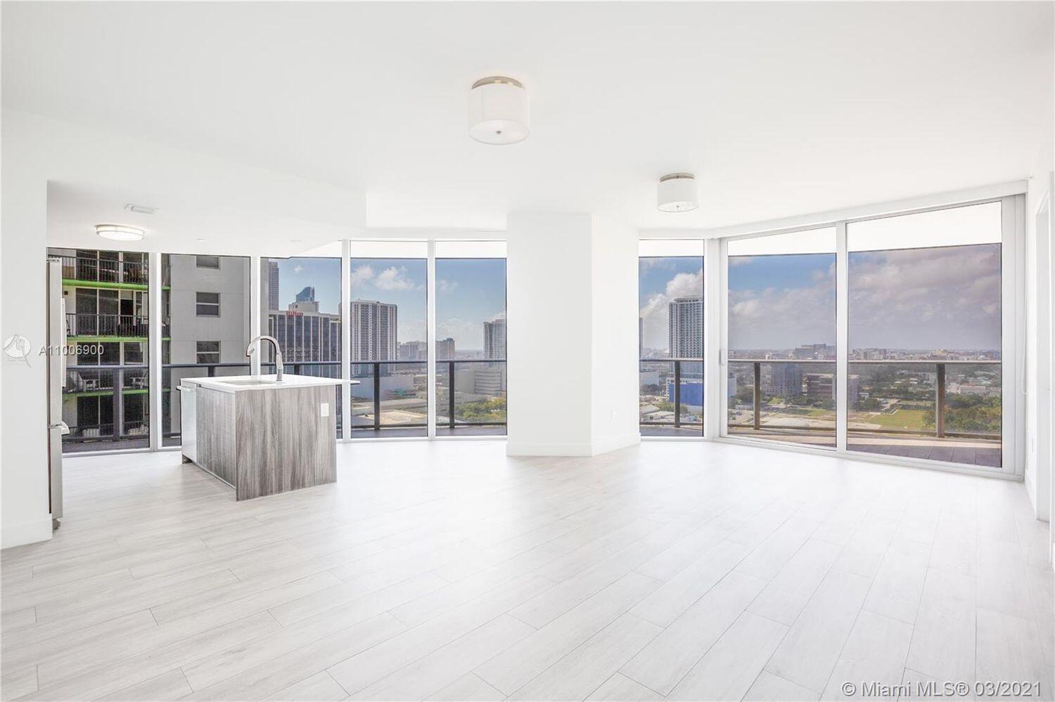 Foto de propiedad en 488 NE 18TH Street 2200, Miami, FL 33132 Miami con MLS#