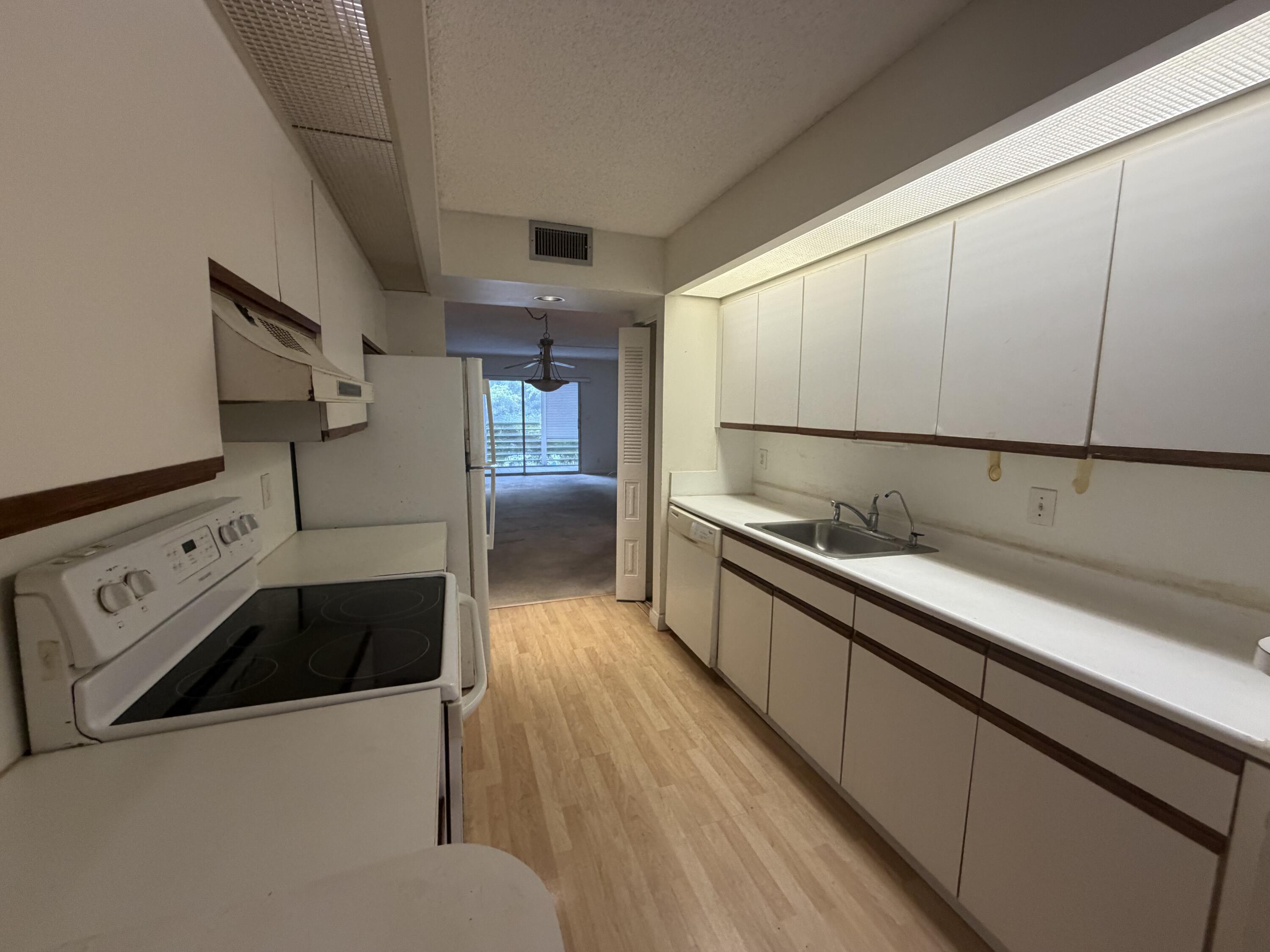Foto de propiedad en 1601 ABACO Drive L3, Coconut Creek, FL 33066 Coconut Creek con MLS# 