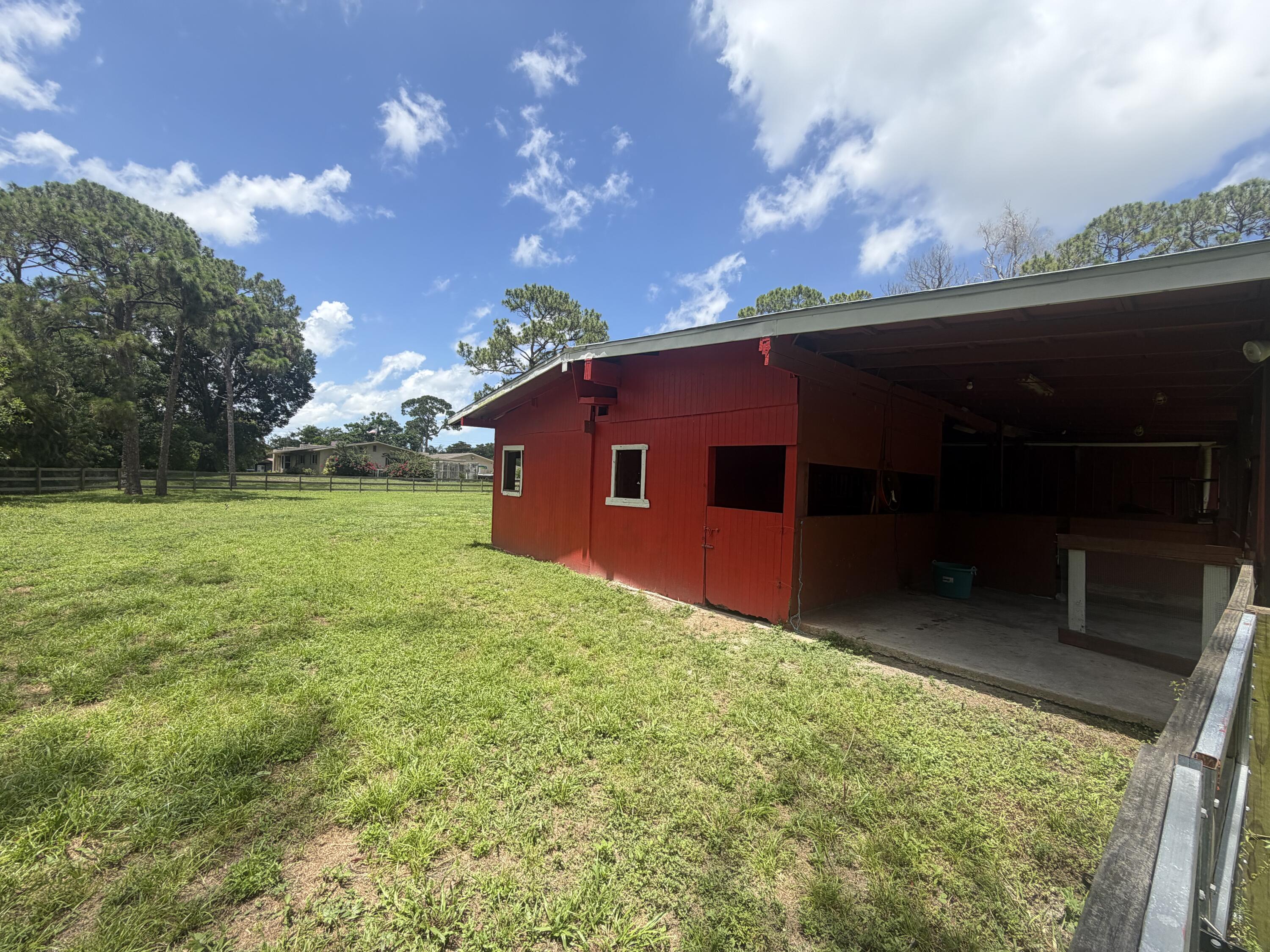 Foto de propiedad en 4020 Vinkemulder Road, Coconut Creek, FL 33073 Coconut Creek con MLS# 