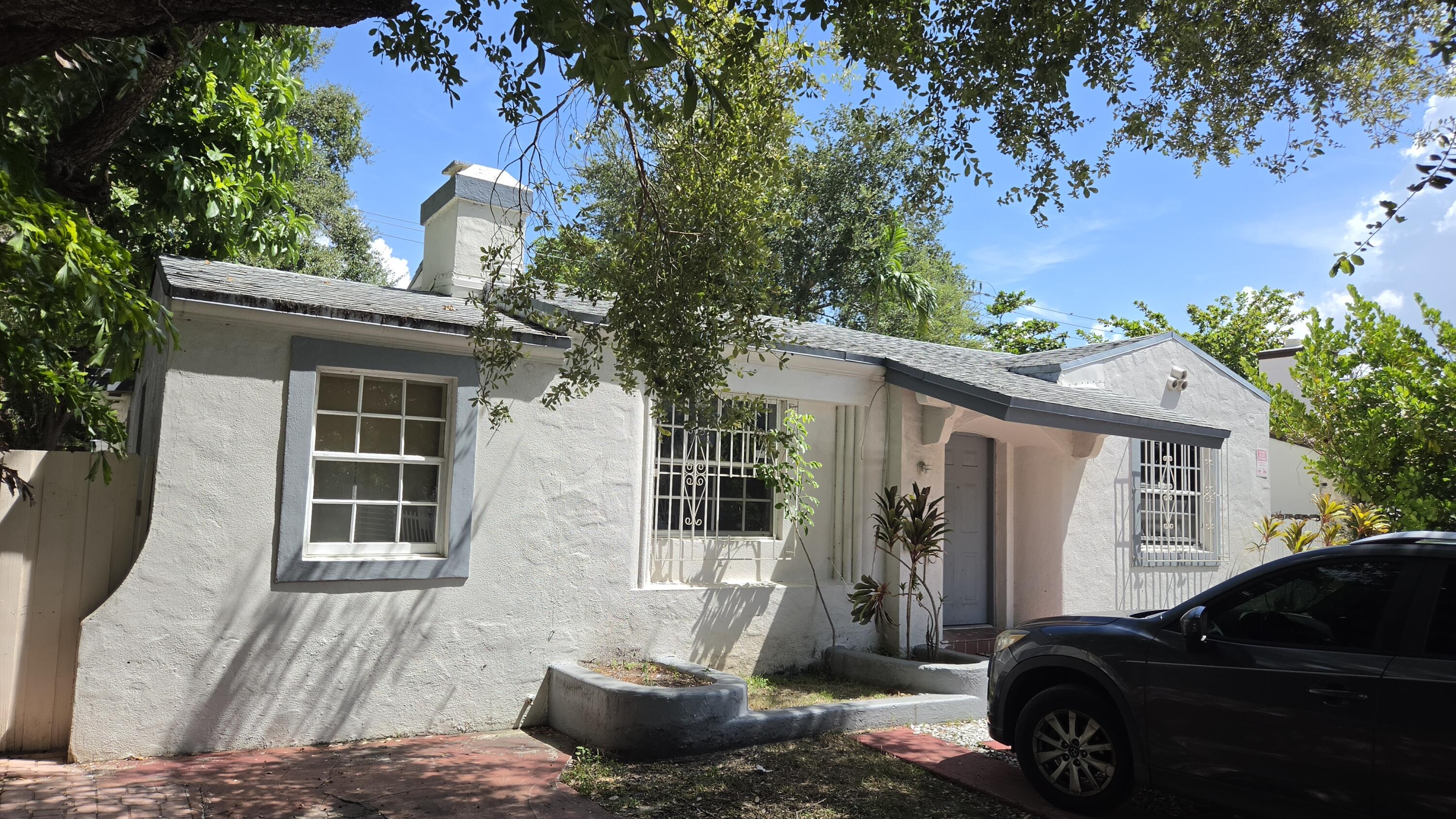 En Venta 655 NE 80TH Street, Miami, FL 33138, Miami, FL 33138