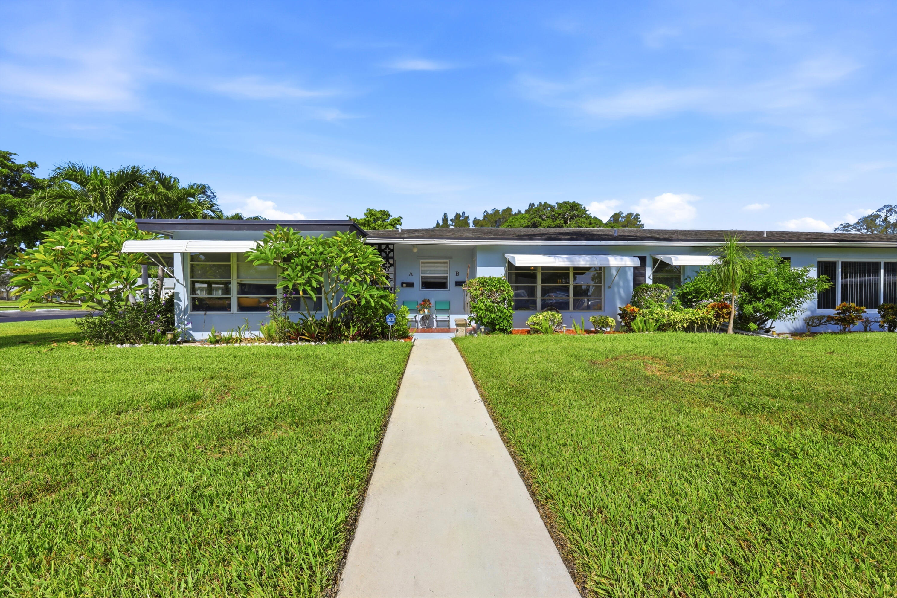 En Venta 415 High Point Boulevard B, Delray Beach, FL 33445, Delray Beach, FL 33445