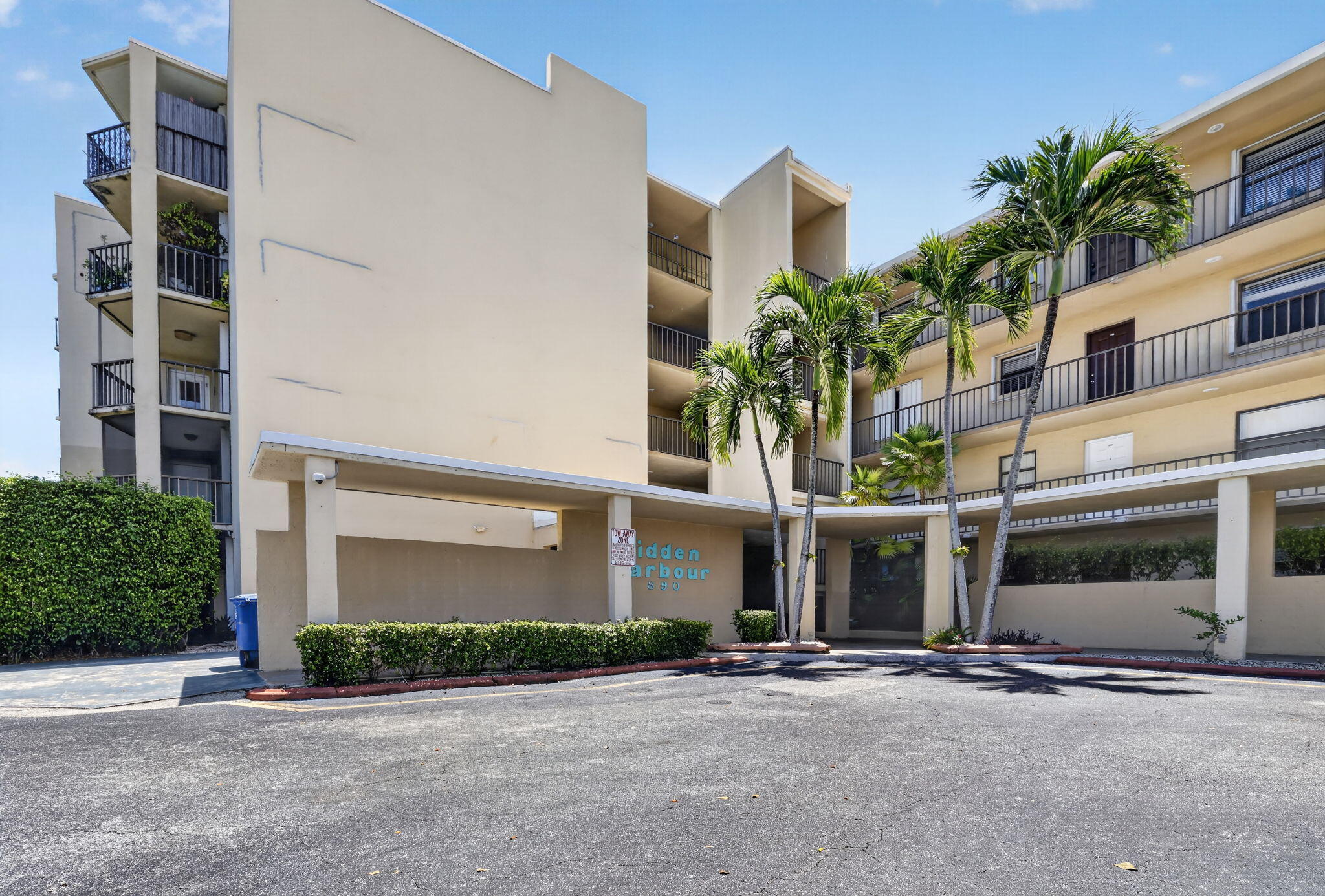 En Venta 890 N Federal Highway 202, Lantana, FL 33462, Lantana, FL 33462