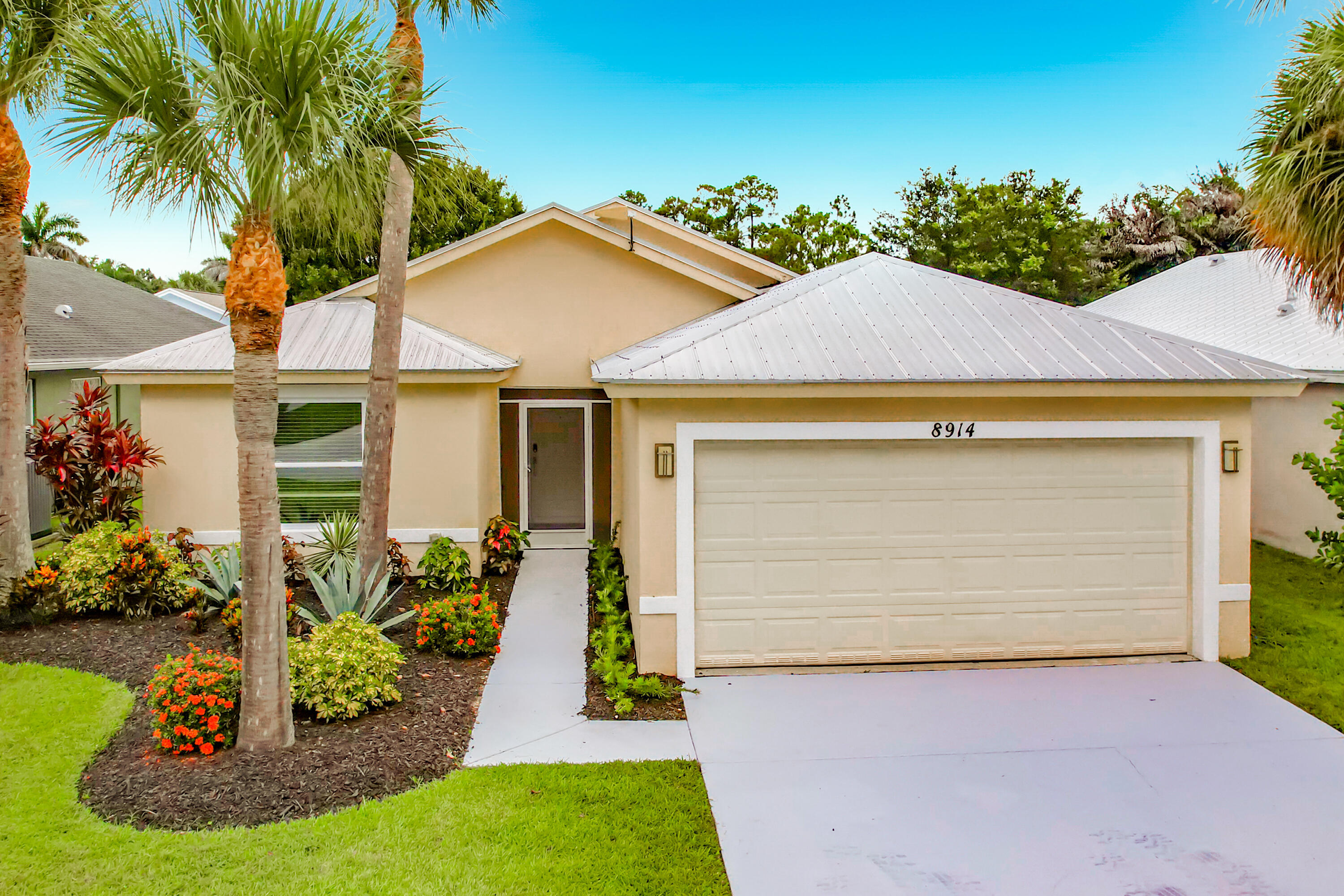 En Venta 8914 SW Bonneville Drive, Stuart, FL 34997, Stuart, FL 34997