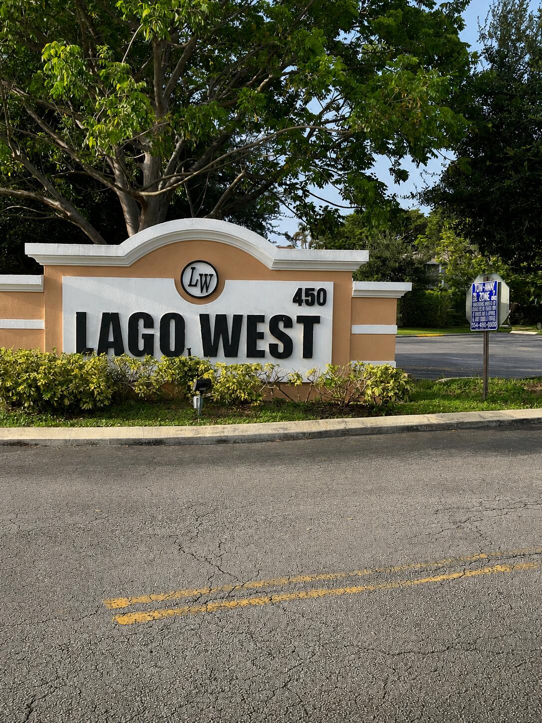 Foto de propiedad en 450 Commodore Drive 106, Plantation, FL 33325 Plantation con MLS# 
