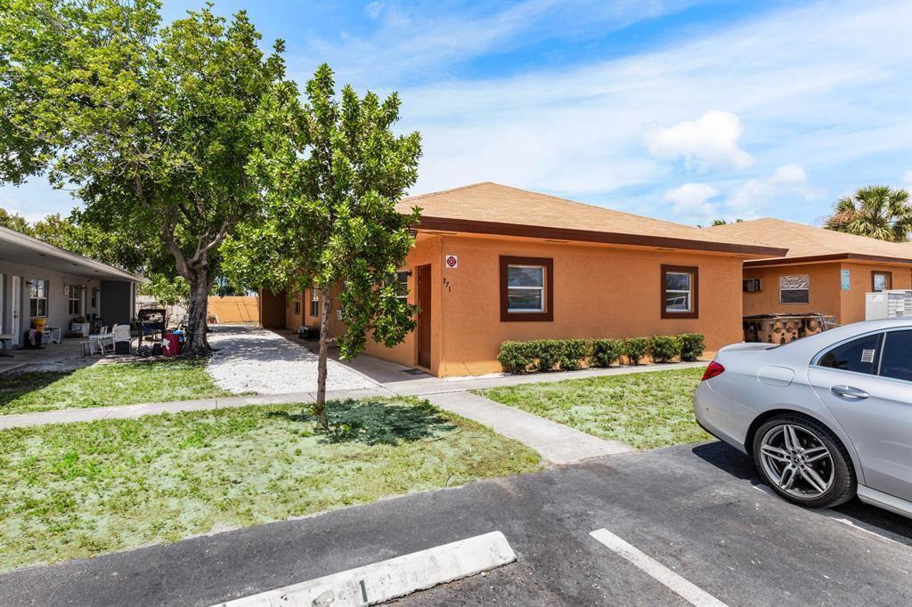 Foto de propiedad en 279 SW 1ST Street #3, Deerfield Beach, FL 33441 Deerfield Beach con MLS# 