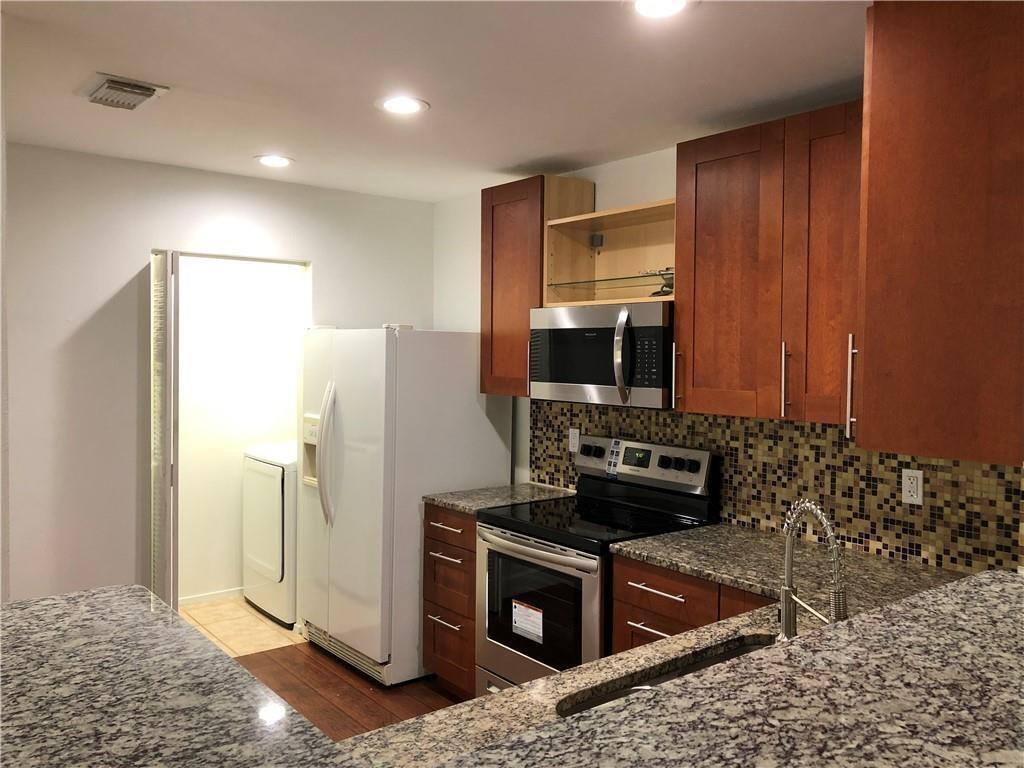 Foto de propiedad en 11277 W ATLANTIC Boulevard 206, Coral Springs, FL 33071 Coral Springs con MLS# 