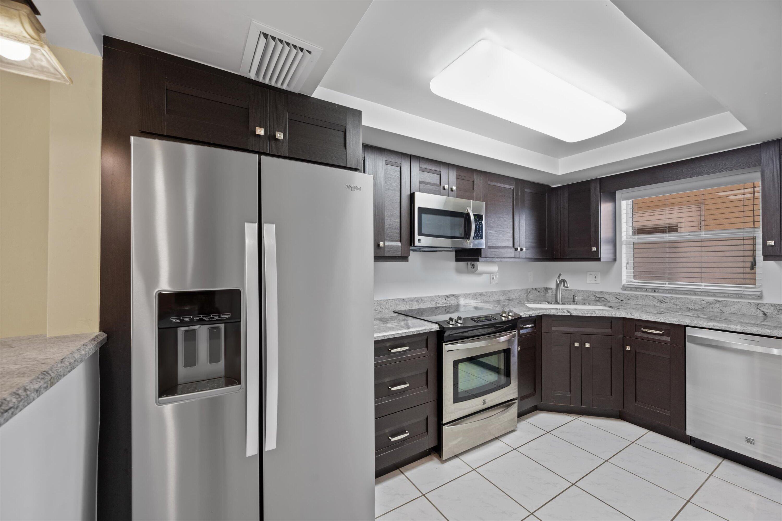 Foto de propiedad en 725 N RIVERSIDE Drive 203, Pompano Beach, FL 33062 Pompano Beach con MLS# 