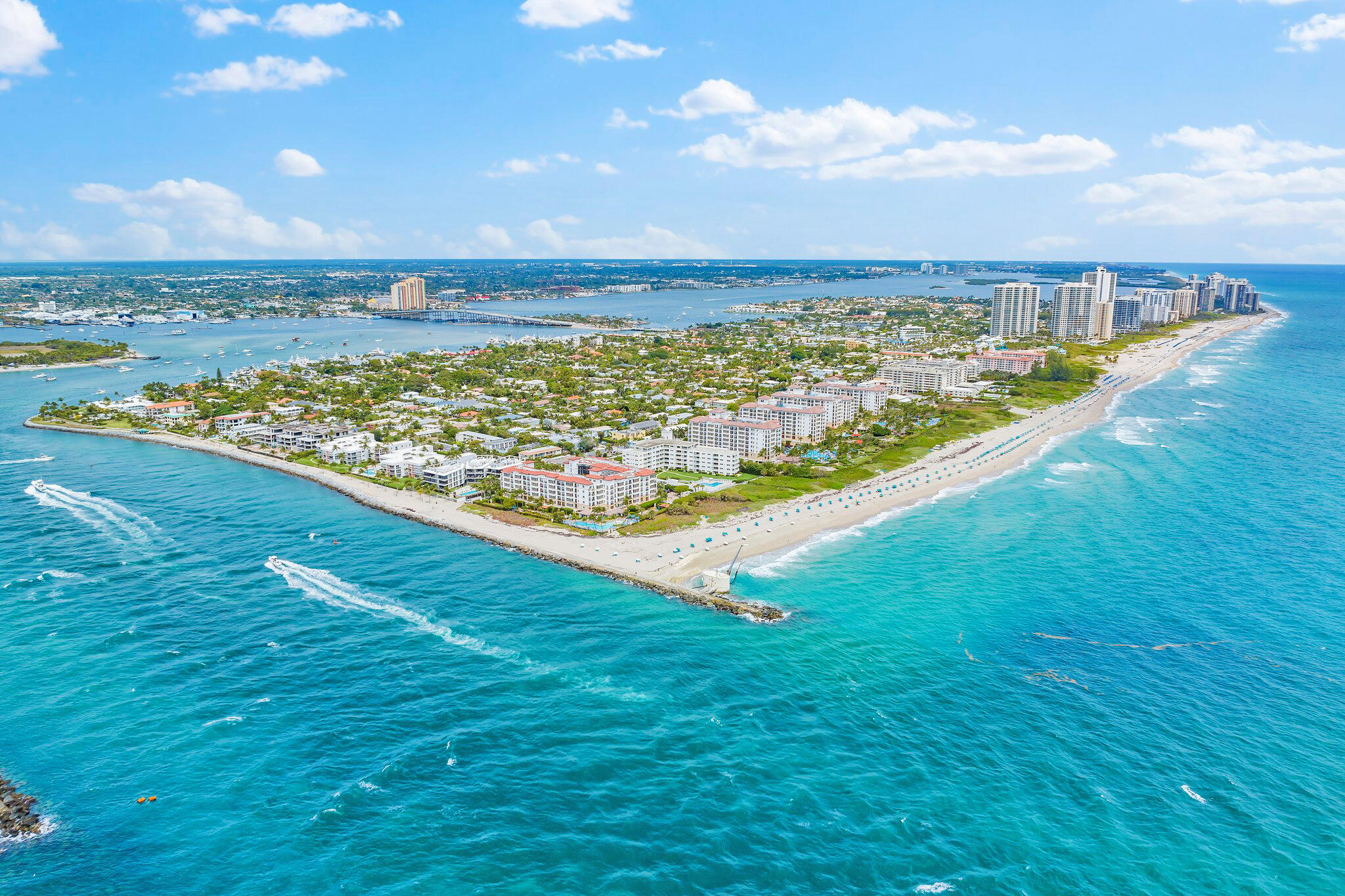 Foto de propiedad en 33 S Ocean Avenue 206, Palm Beach Shores, FL 33404 Palm Beach Shores con MLS# 