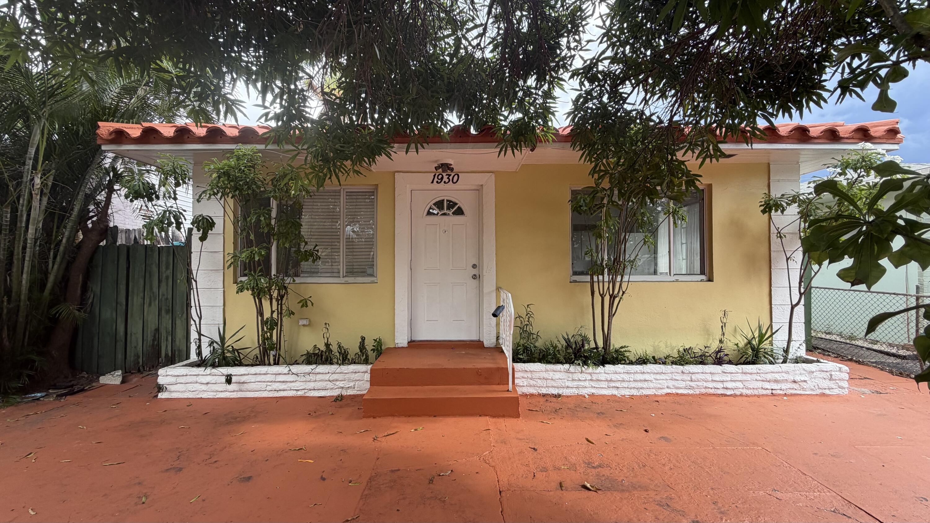 En Venta 1930 PIERCE Street 1-4, Hollywood, FL 33020, Hollywood, FL 33020
