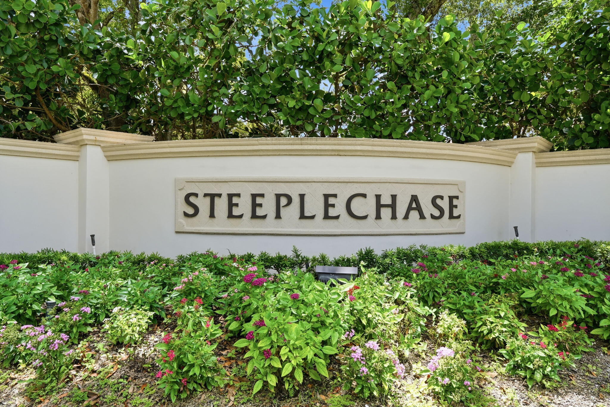 Foto de propiedad en 8288 MAN O WAR Road, Palm Beach Gardens, FL 33418 Palm Beach Gardens con MLS# 