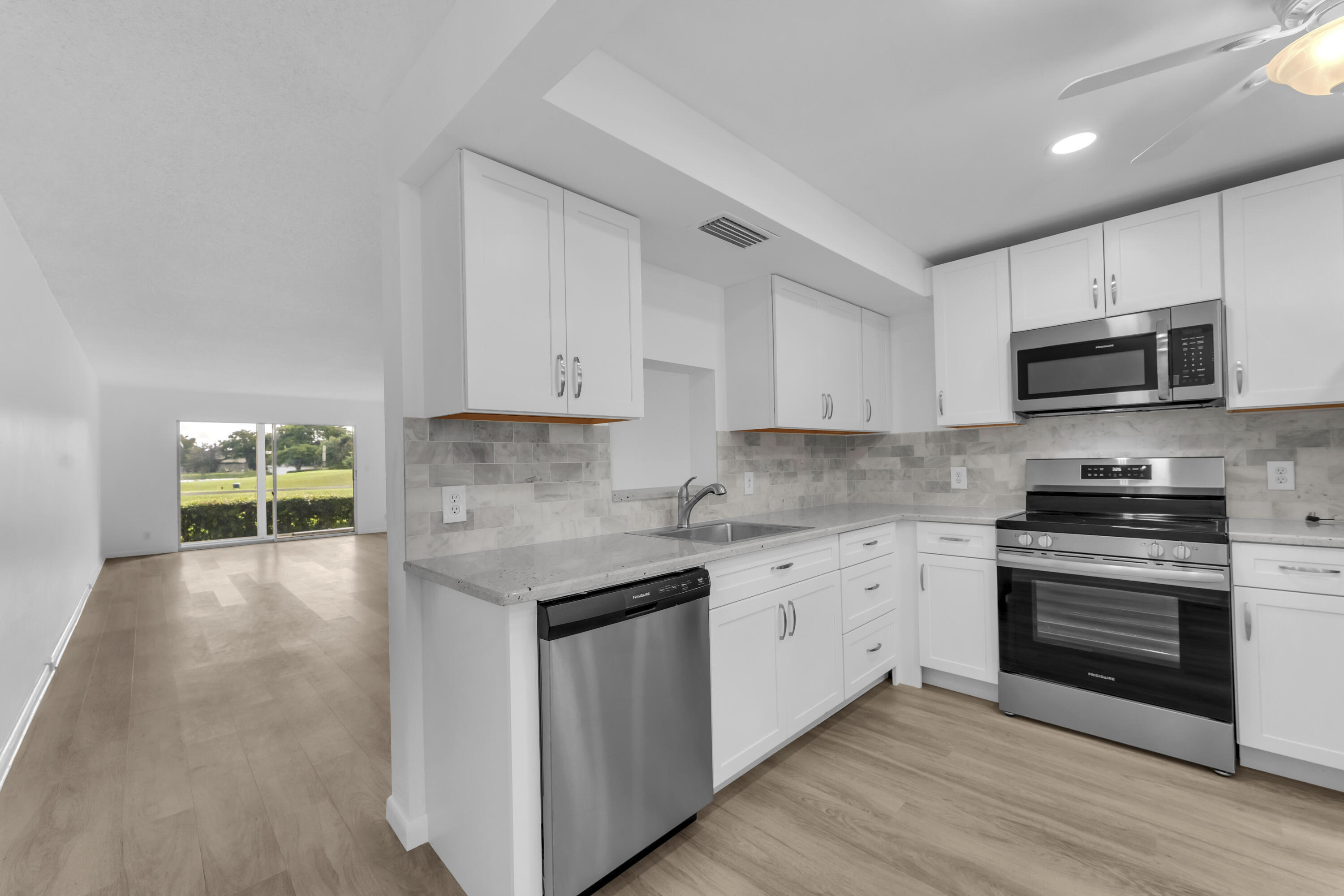Foto de propiedad en 3003 PORTOFINO Isle K1, Coconut Creek, FL 33066 Coconut Creek con MLS# 