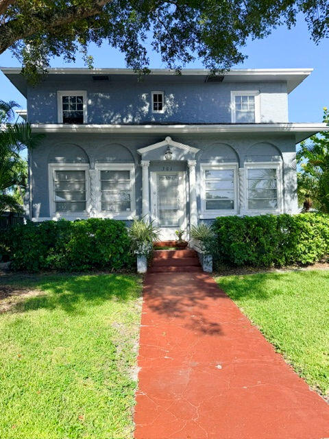 Foto de propiedad en 301 S Palmway 2, Lake Worth Beach, FL 33460 Lake Worth Beach con MLS# 