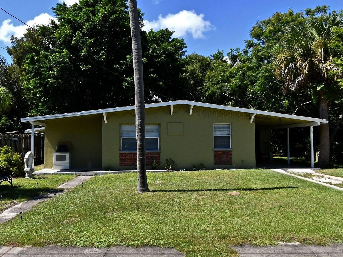 En Venta 2021 HILLS Court, Fort Pierce, FL 34950, Fort Pierce, FL 34950