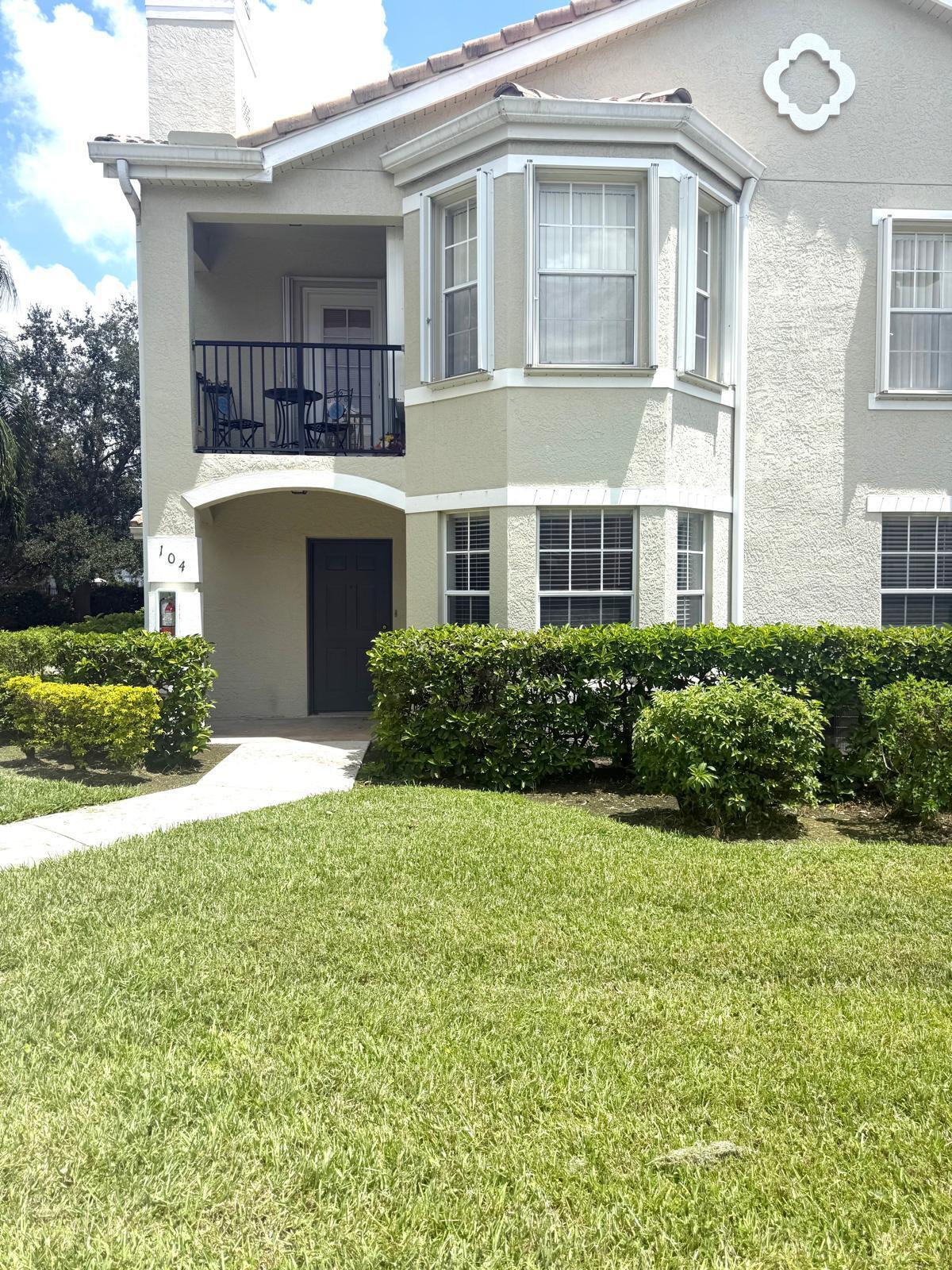 En Renta 102 SW Peacock Boulevard 2-104, Port St. Lucie, FL 34986, Port St. Lucie, FL 34986