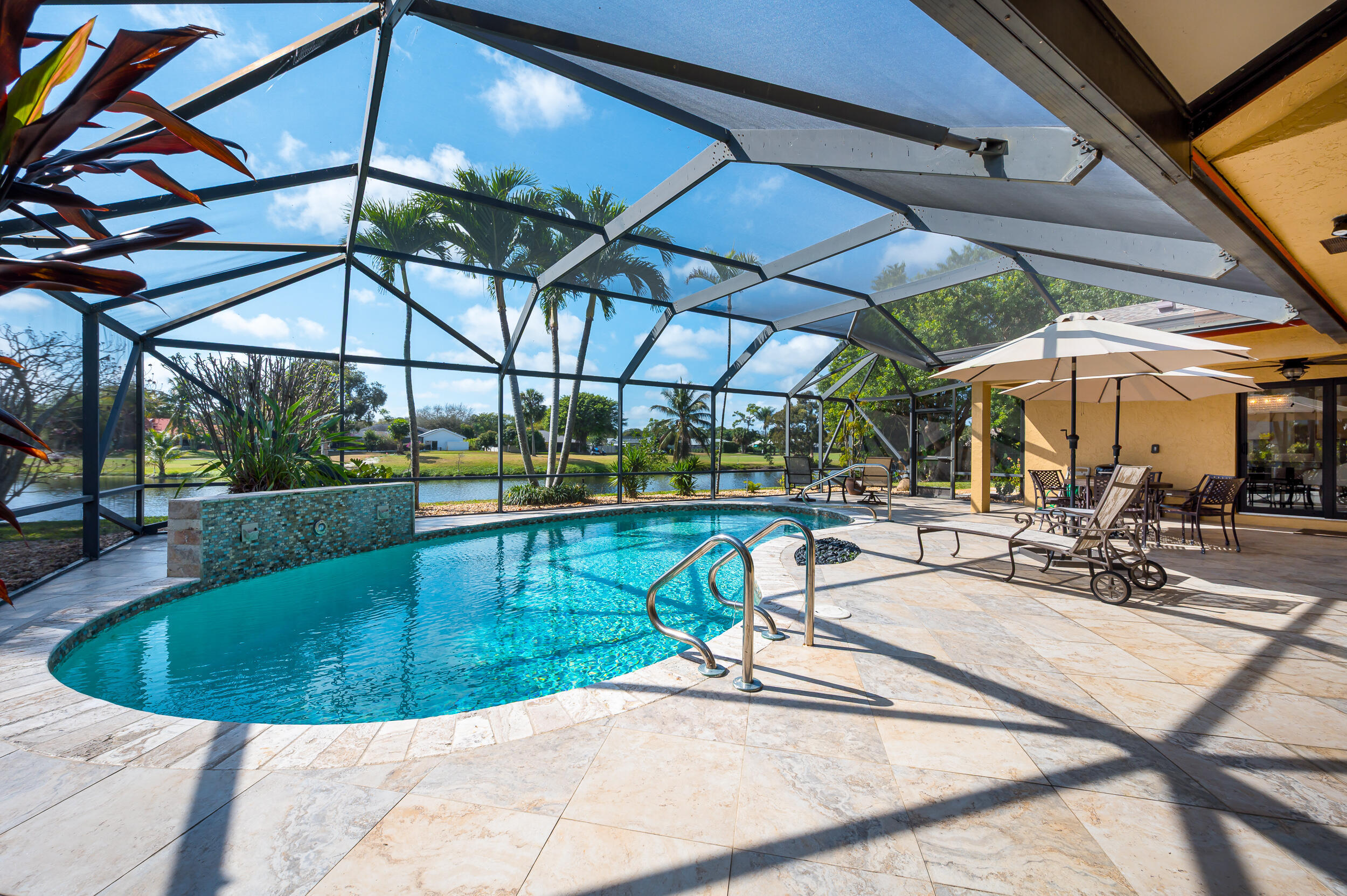 Foto de propiedad en 3250 Lakeview Boulevard, Delray Beach, FL 33445 Delray Beach con MLS# 