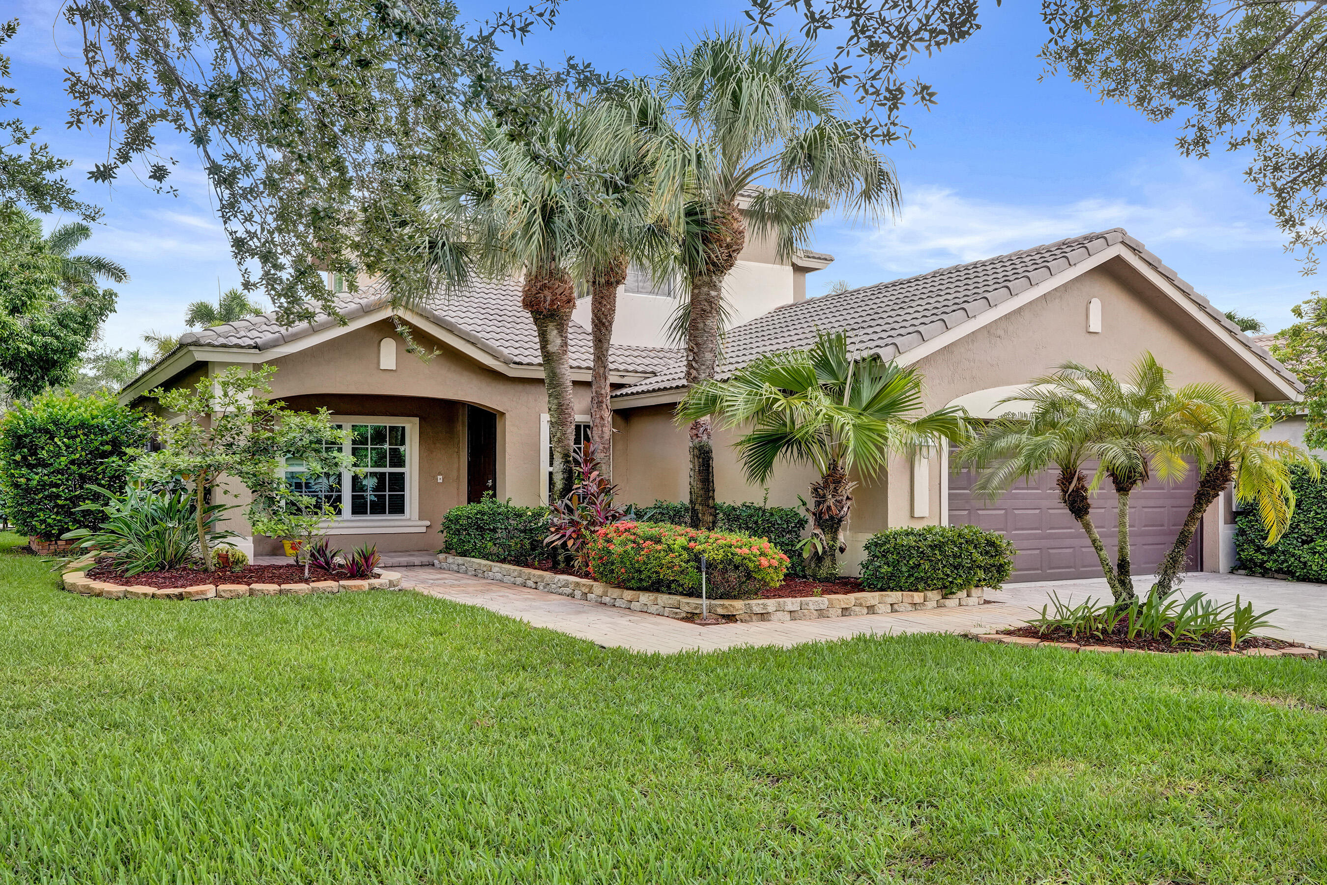 Foto de propiedad en 11329 NW 65TH Manor, Parkland, FL 33076 Parkland con MLS# 