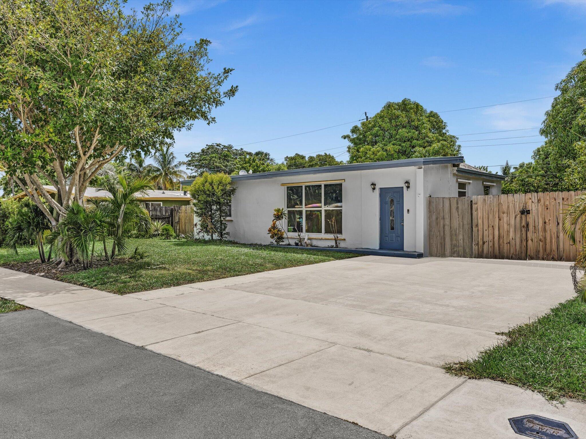 Foto de propiedad en 1580 NE 43RD Court, Pompano Beach, FL 33064 Pompano Beach con MLS# 