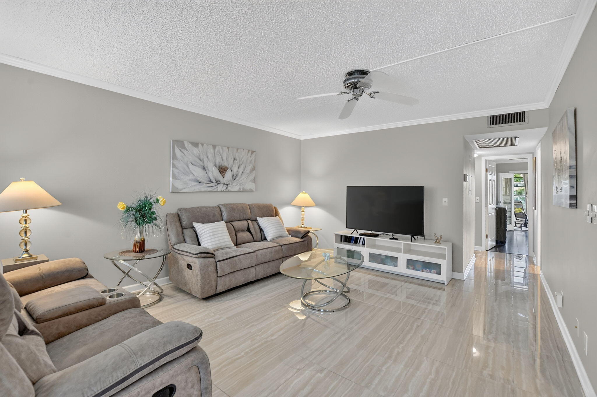 Foto de propiedad en 3056 NEWPORT N, Deerfield Beach, FL 33442 Deerfield Beach con MLS# 