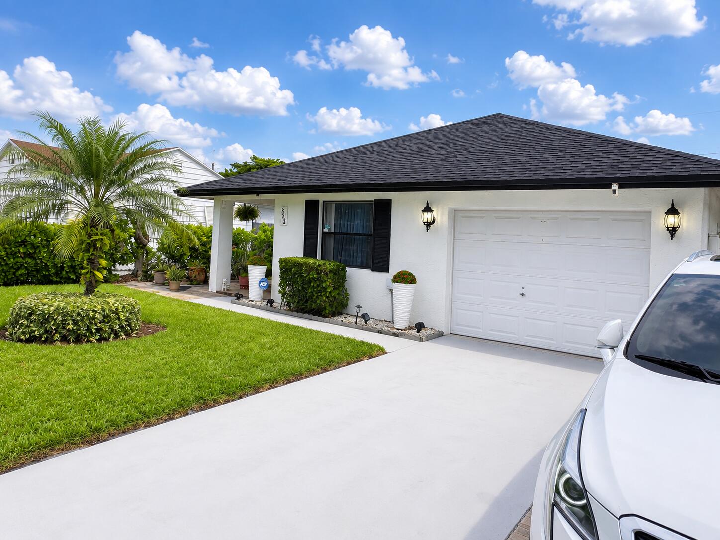 Foto de propiedad en 821 Hampton Road, West Palm Beach, FL 33405 West Palm Beach con MLS# 